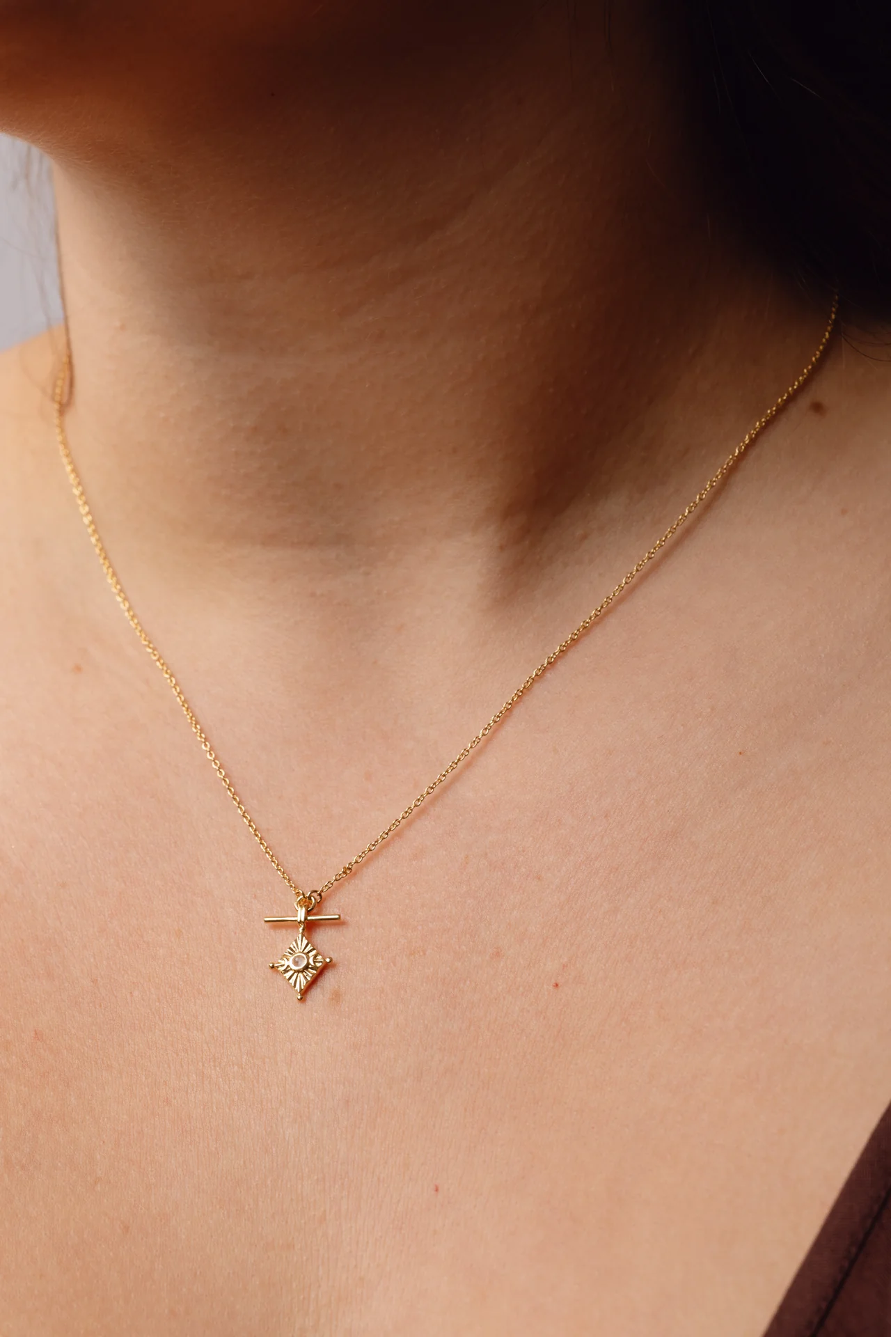 Aerith Rainbow Moonstone Gold Necklace - Image 2