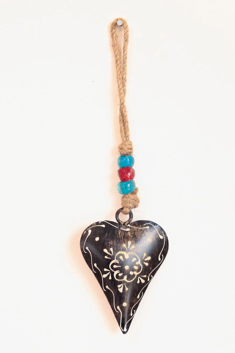 Black Heart Hanging