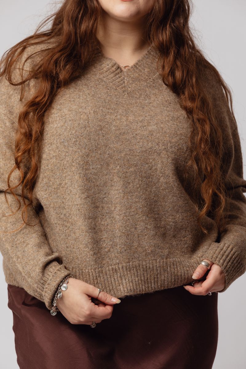 Ari Knit - Image 9