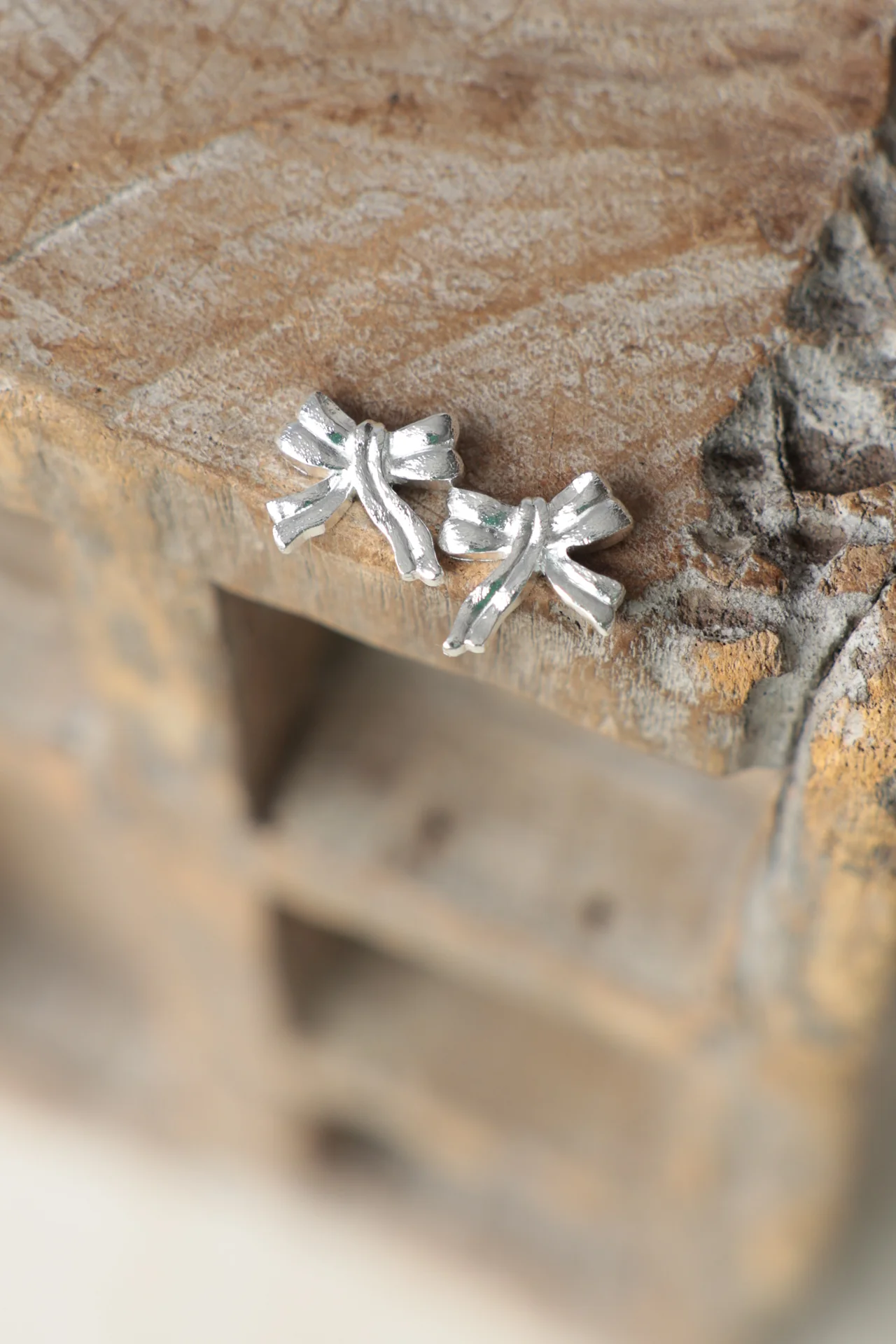 Luri Bow Studs - Image 2