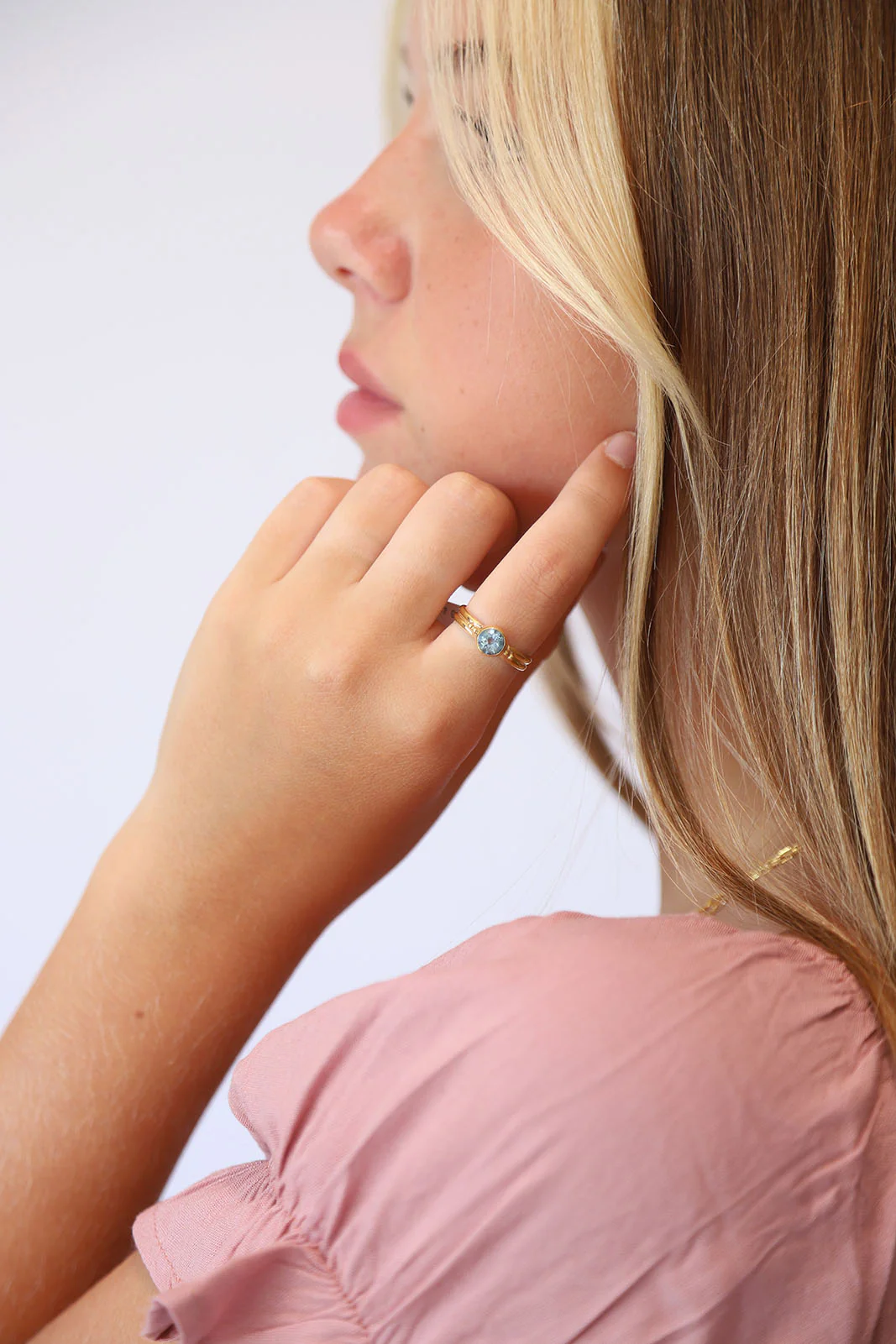 Blue Topaz Gold Uko Ring - Image 2