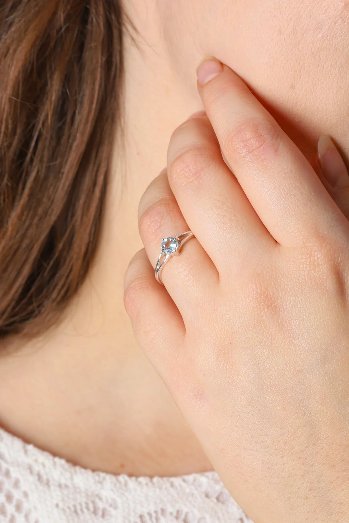 Blue Topaz Ivy Gemstone Ring - Image 2