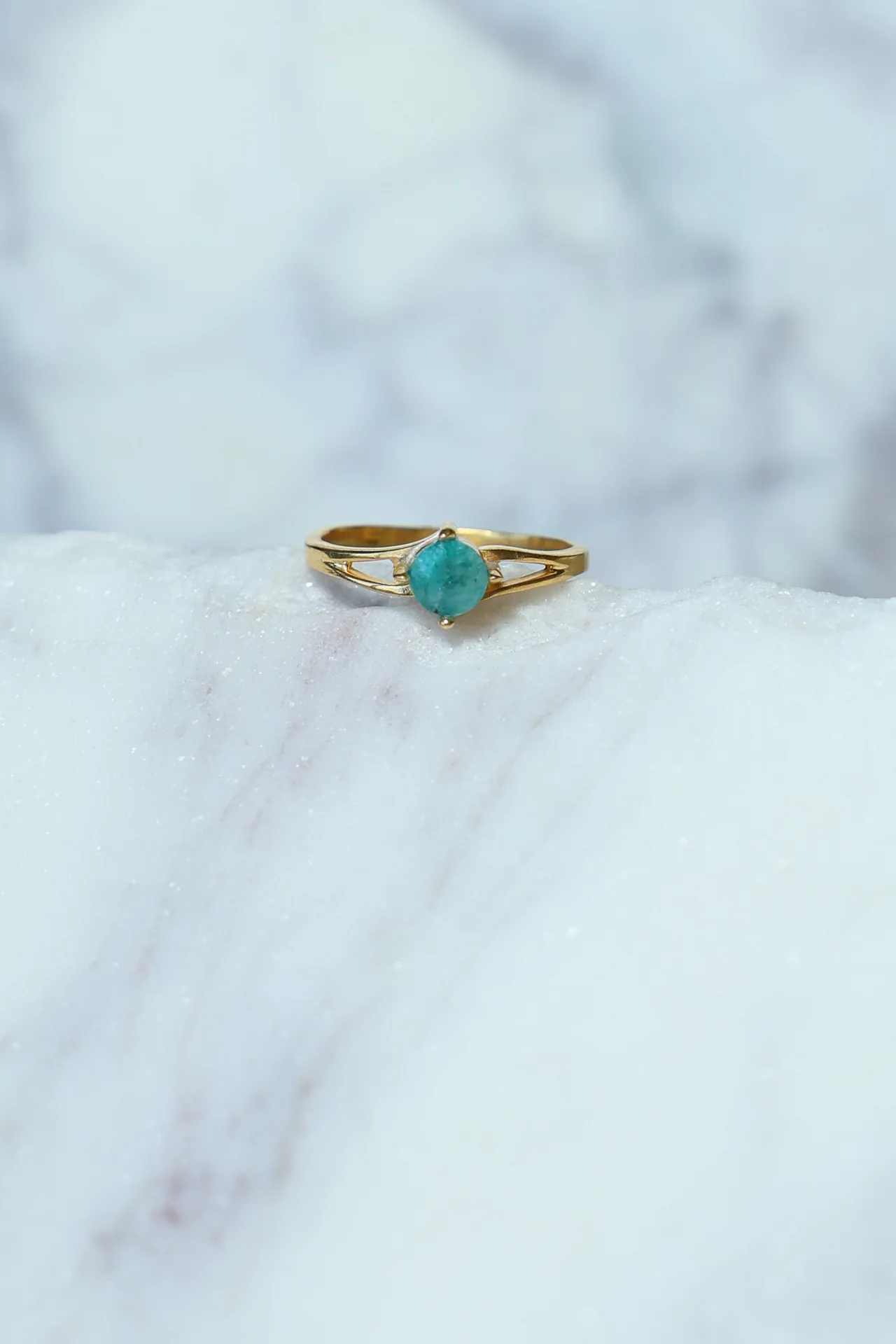 Gold Emerald Ivy Gemstone Ring