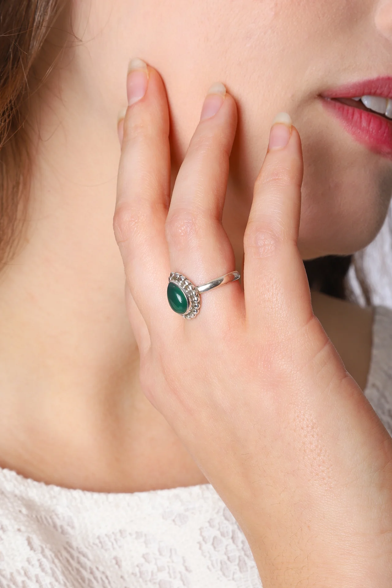 Green Onyx Mona Tear & Dot Ring - Image 4