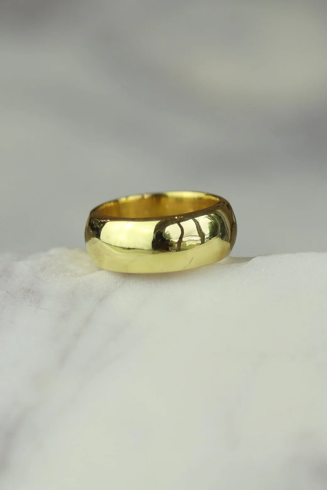 Gold Simplicity Band