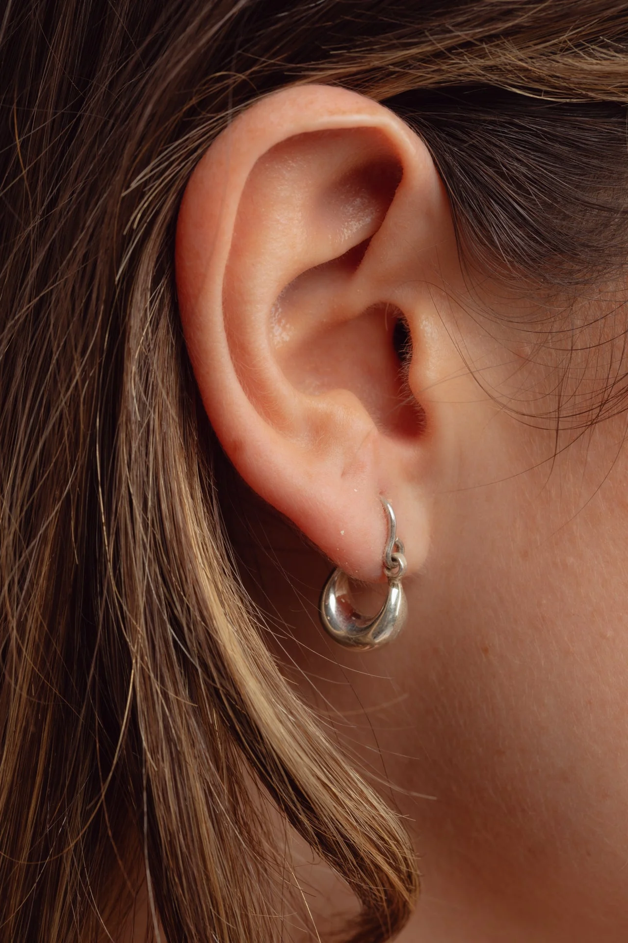 Kiera Small Puff Hoops