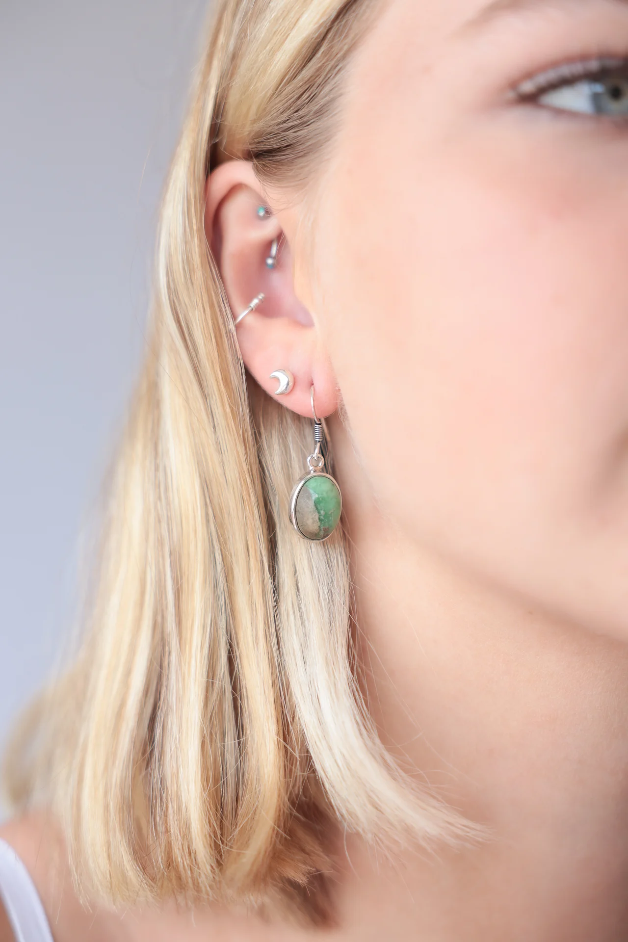 Neroli Oval Drop Earrings - Image 2