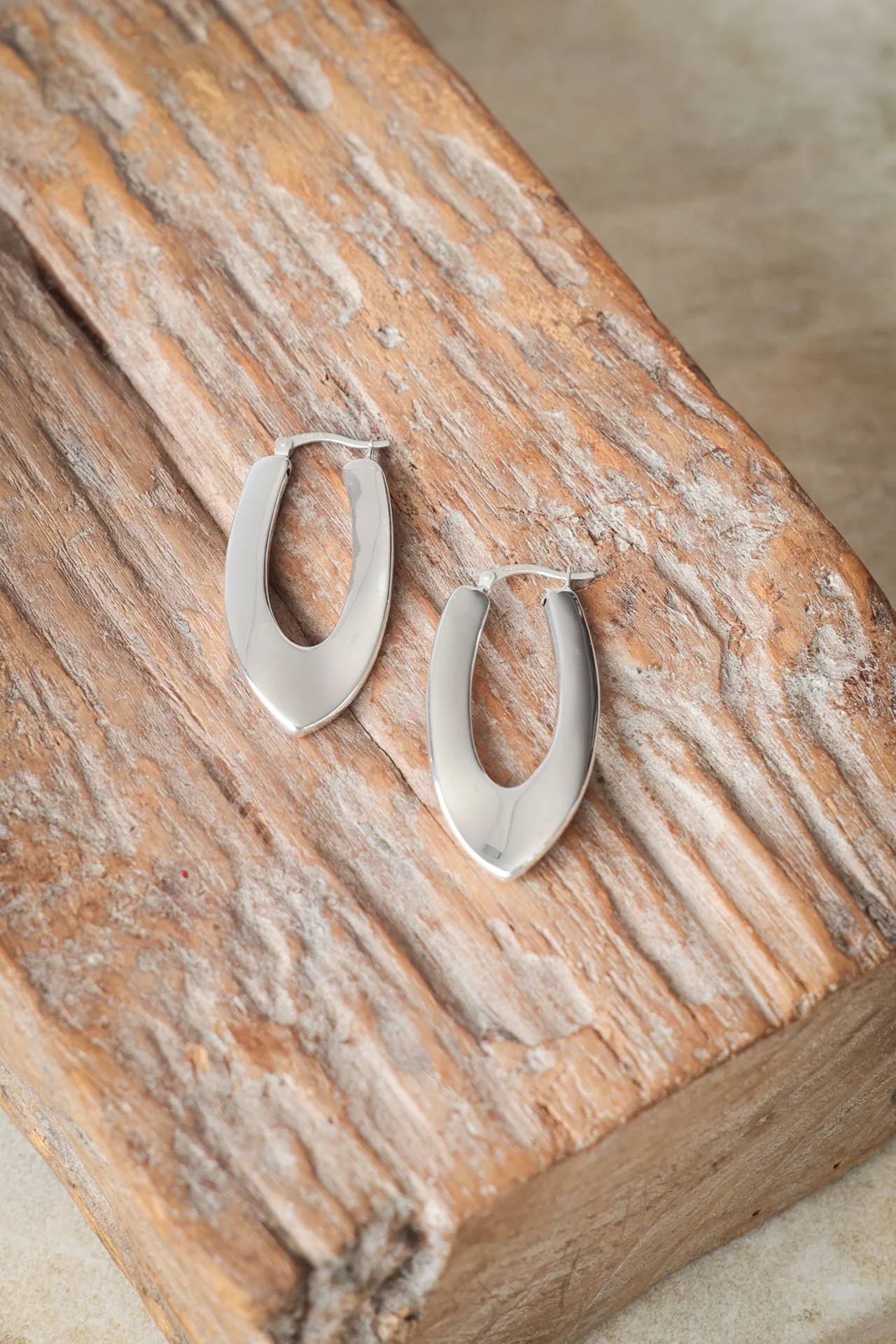Gisella Pointed Hoops