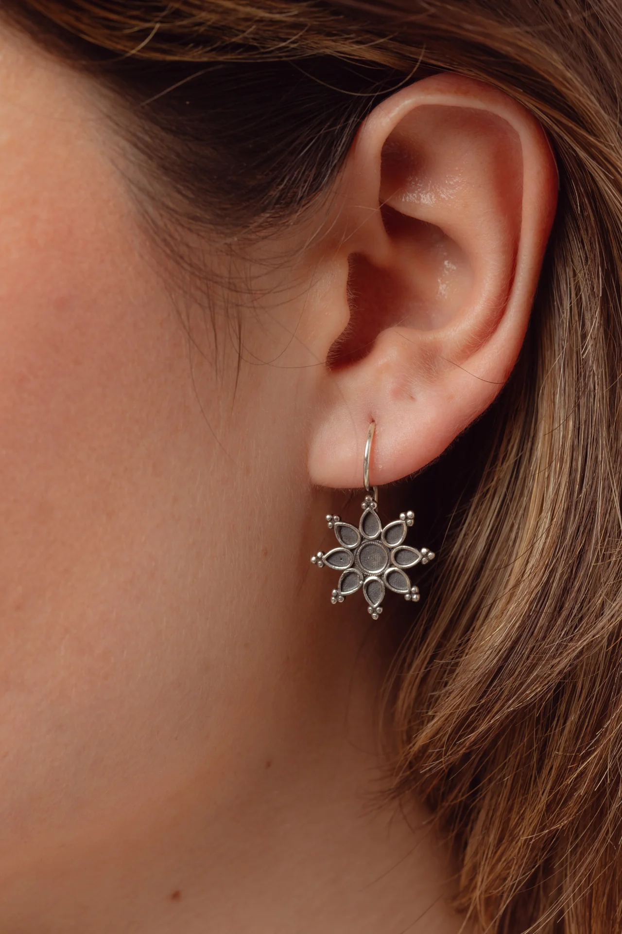 Stellate Flower Earrings