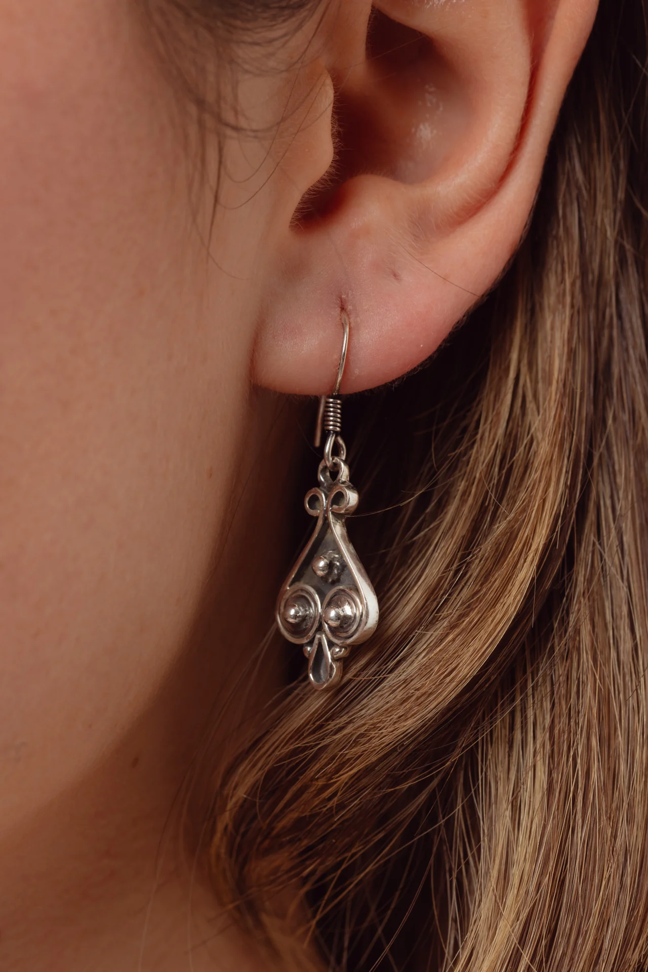 Harlon Oxidised Swirl Drops - Image 3