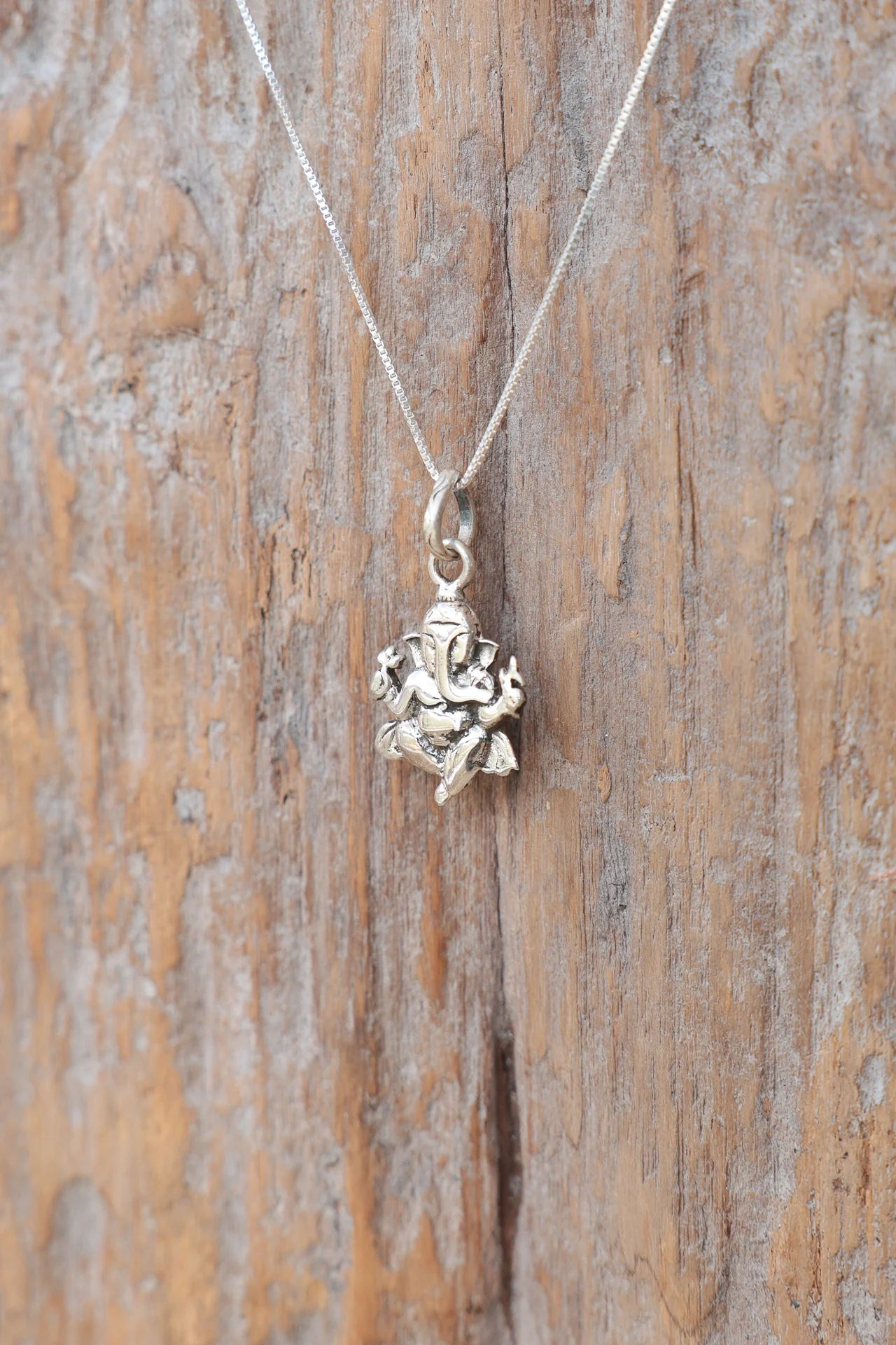 Seated Ganesh Pendant - Image 2