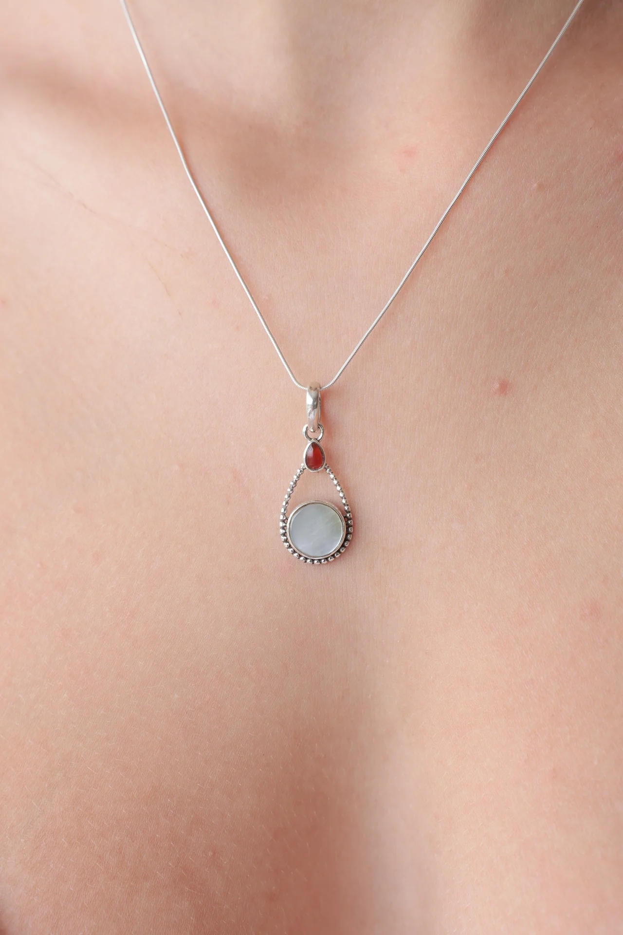 Alinta Mother of Pearl Teardrop Pendant - Image 2