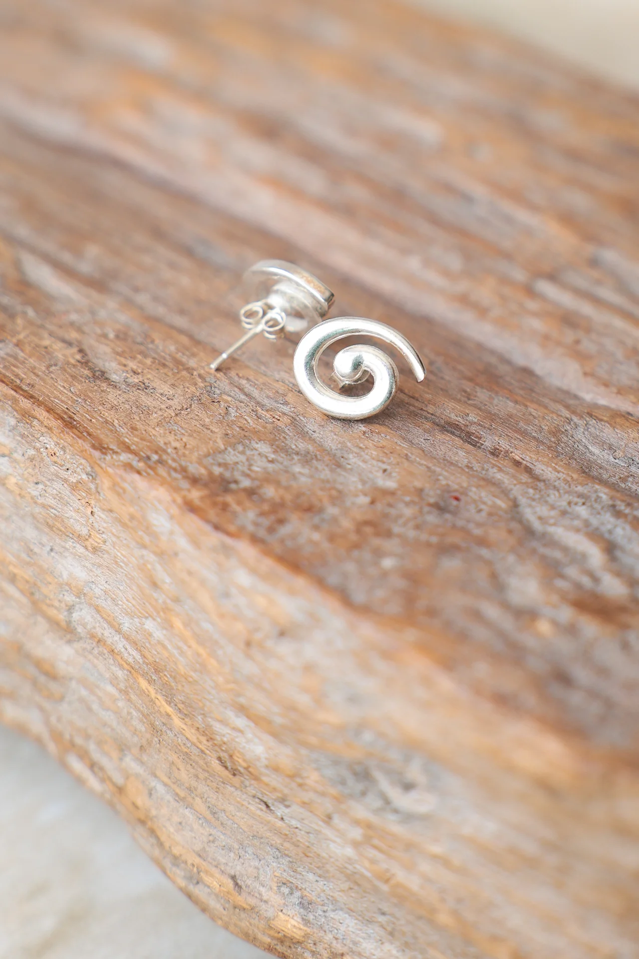 Whirl Studs - Image 2
