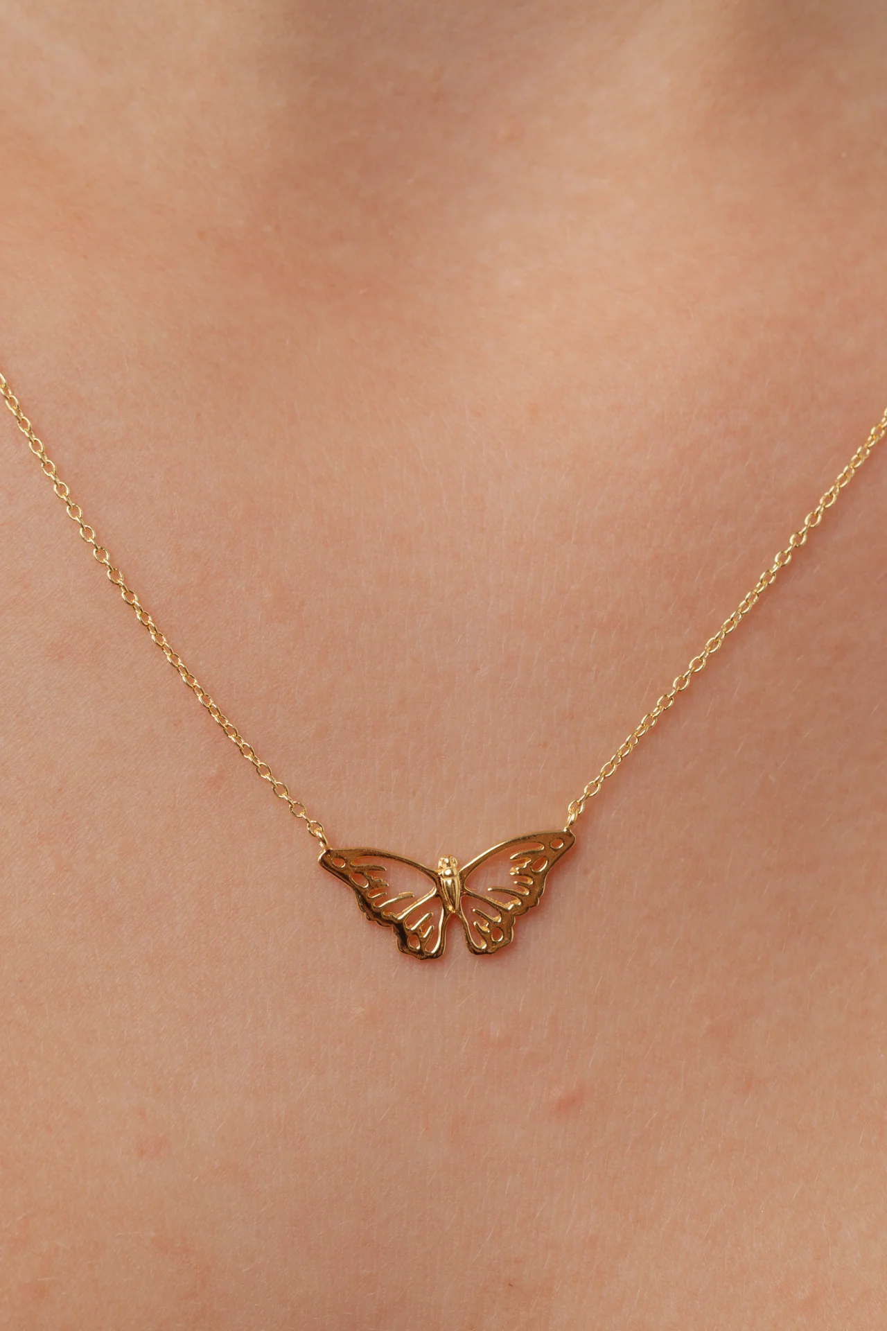 Farfalla Butterfly Gold Necklace - Image 2