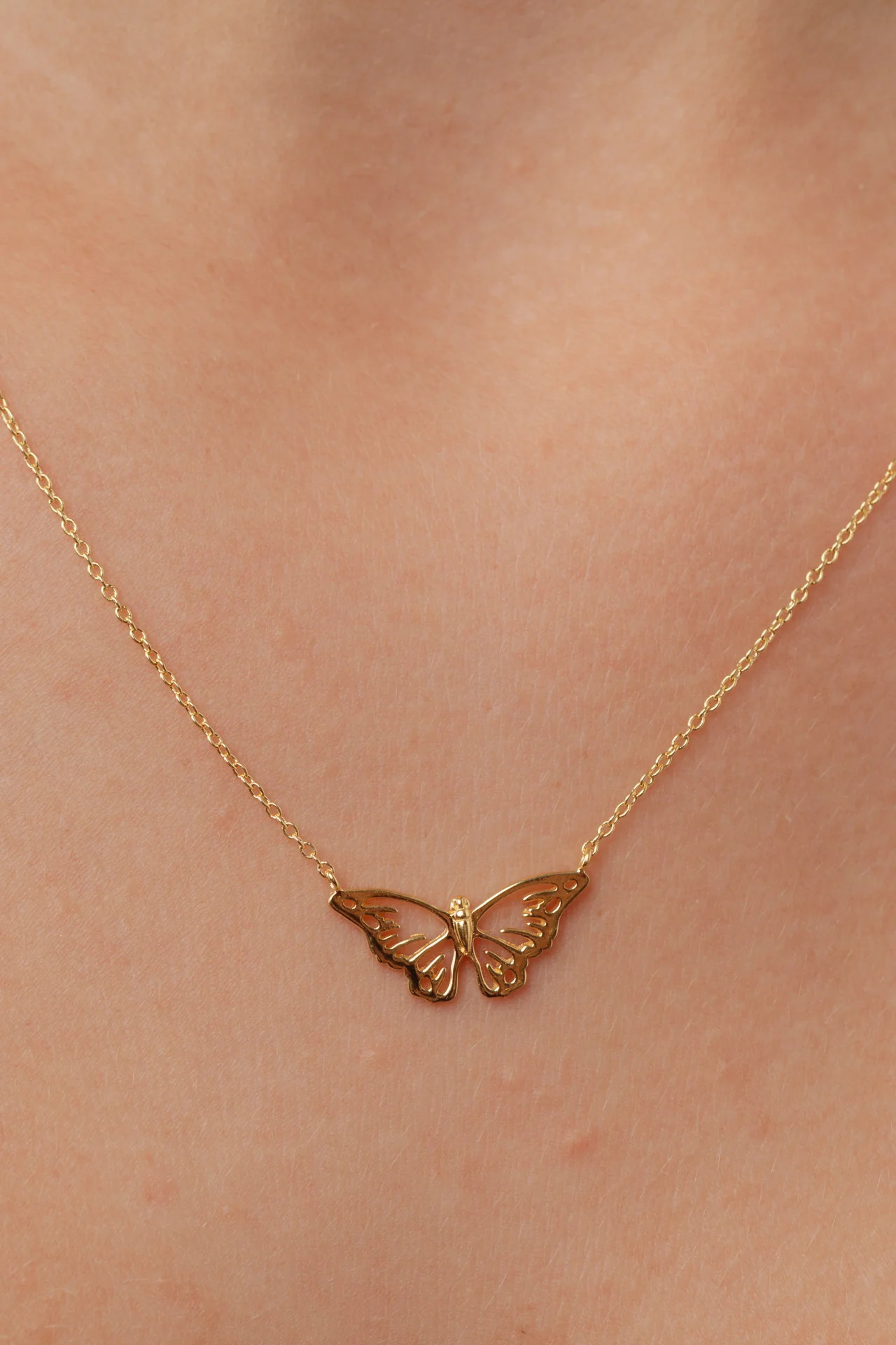 Farfalla Butterfly Gold Necklace - Image 3