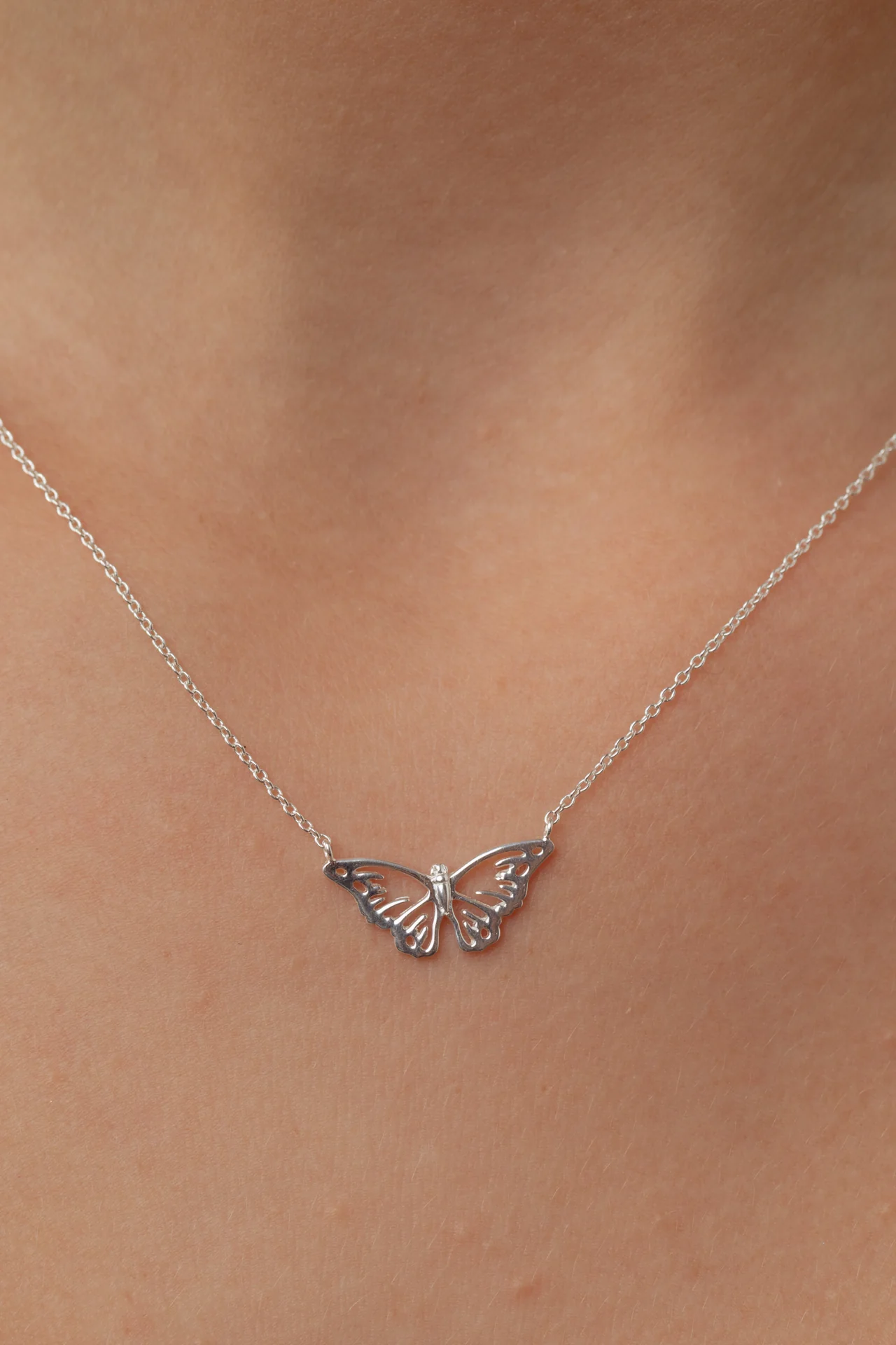 Farfalla Butterfly Silver Necklace - Image 4