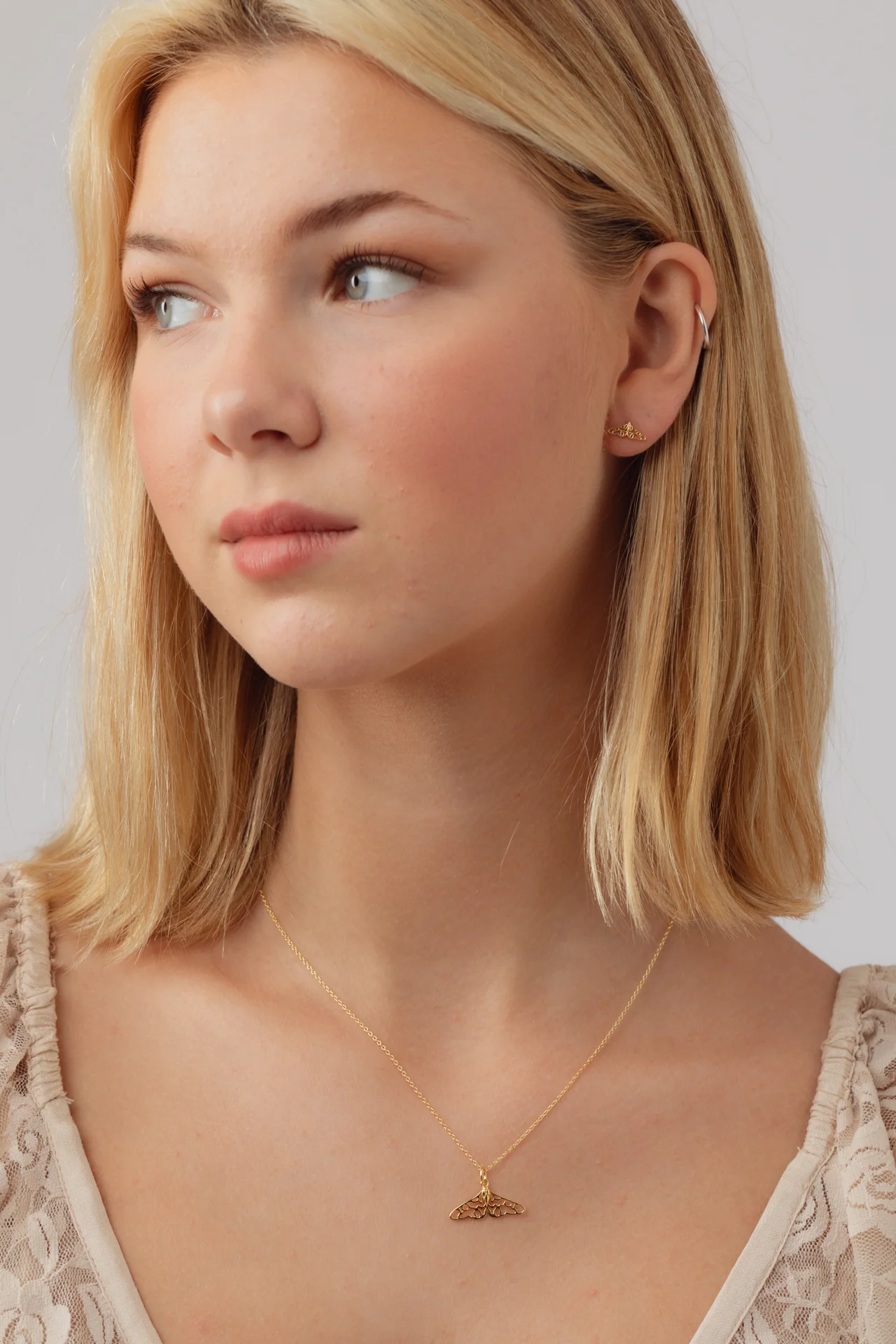 Mothira Gold Necklace - Image 2