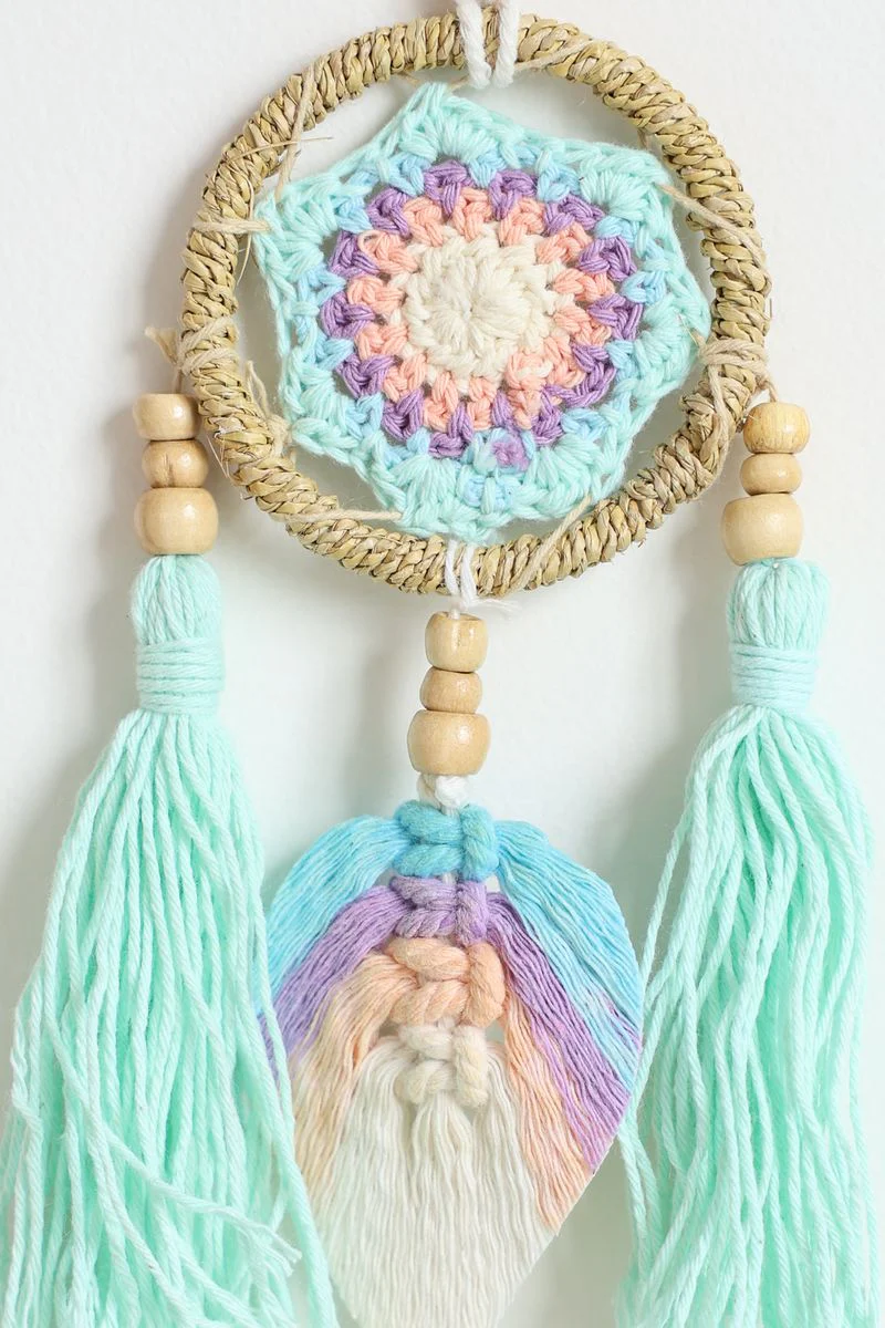 Aqua Macrame Leaf Wall Hanging - Image 3