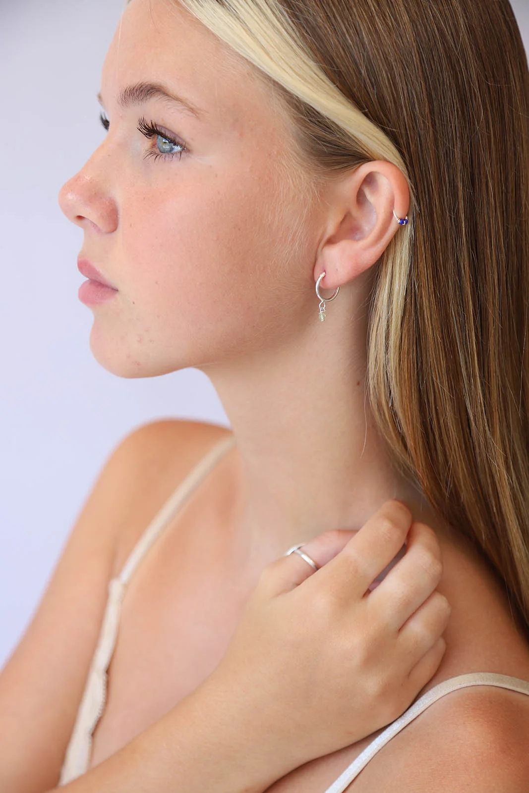 Peridot Cadi Hoops - Image 2