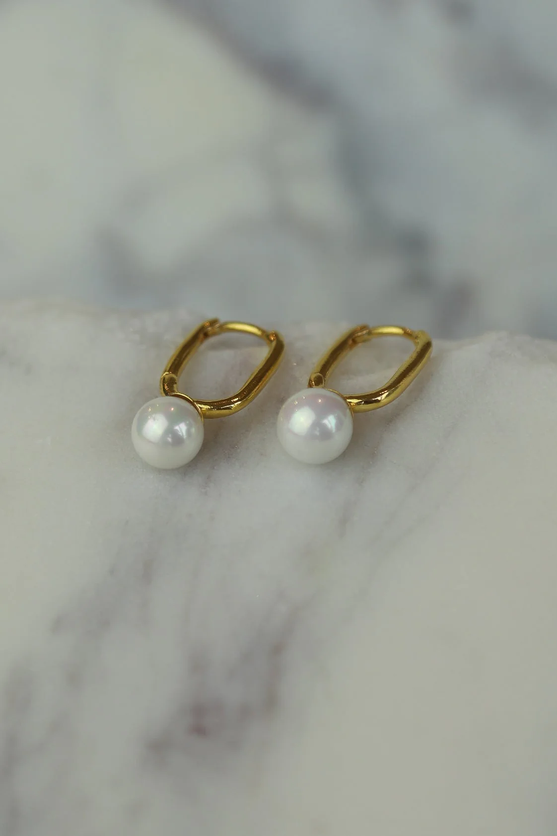 Perle Gold Rectangle Hoops - Image 2