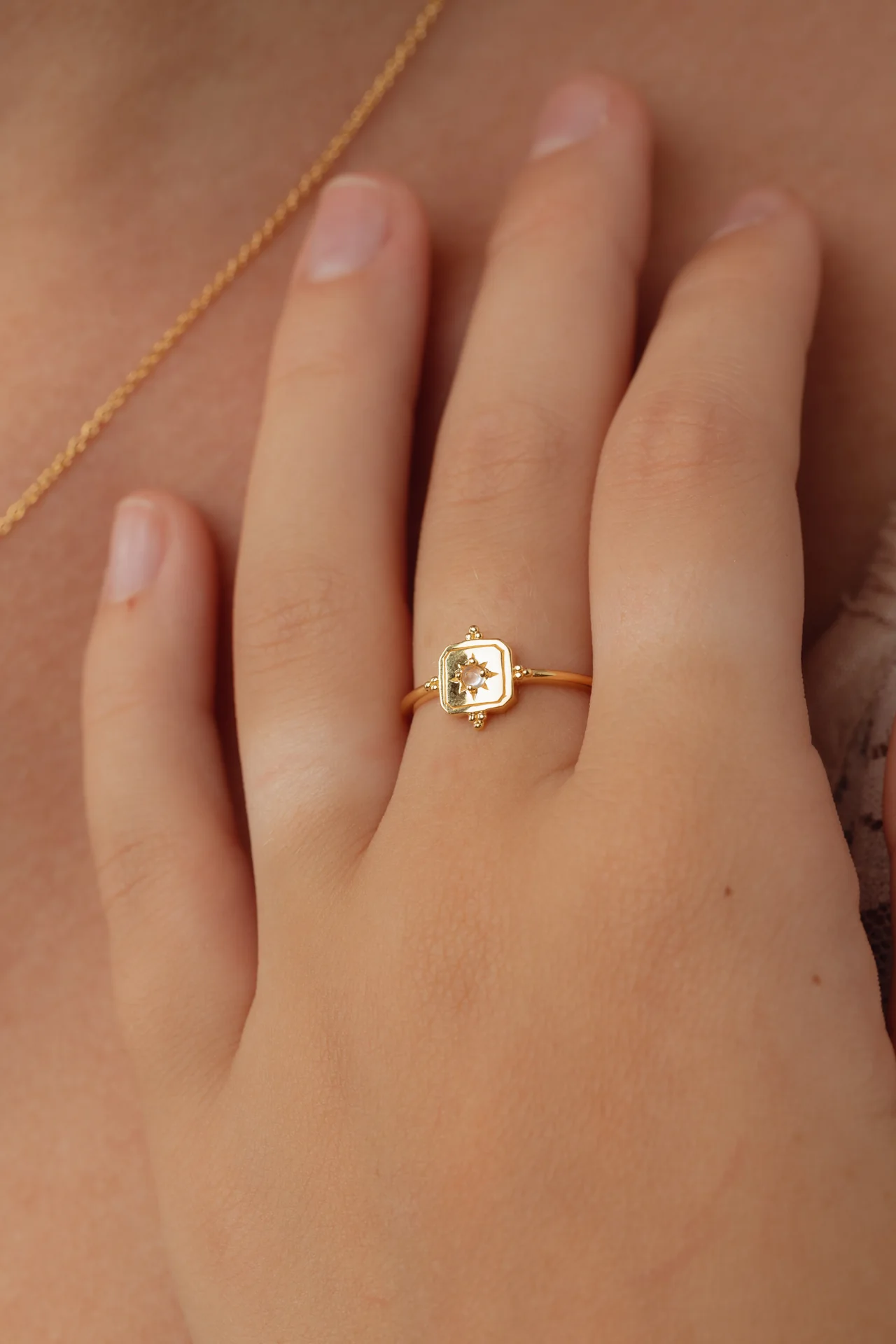 Noemi Rainbow Moonstone Gold Ring - Image 2