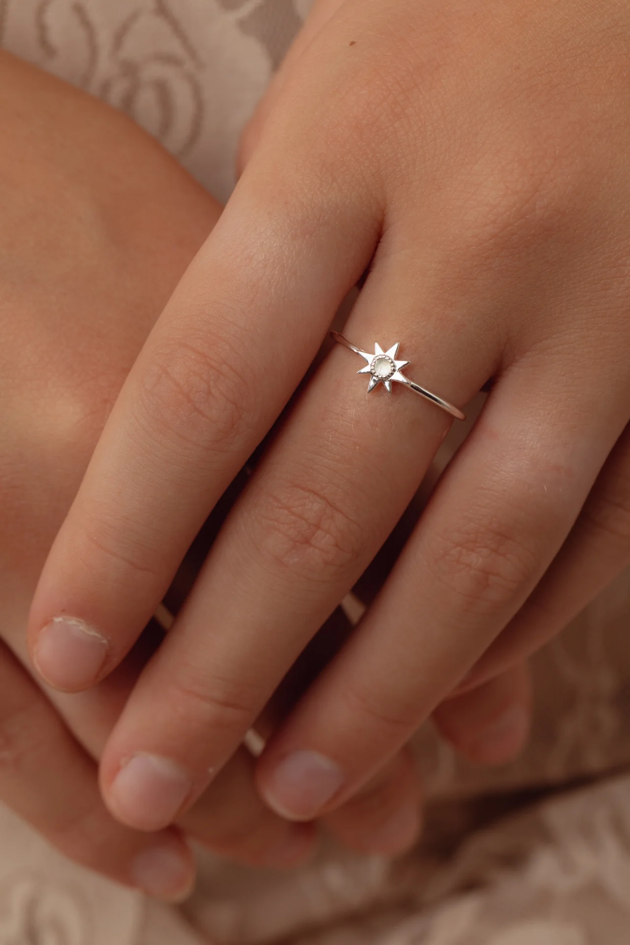 Stari Rainbow Moonstone Silver Ring - Image 3