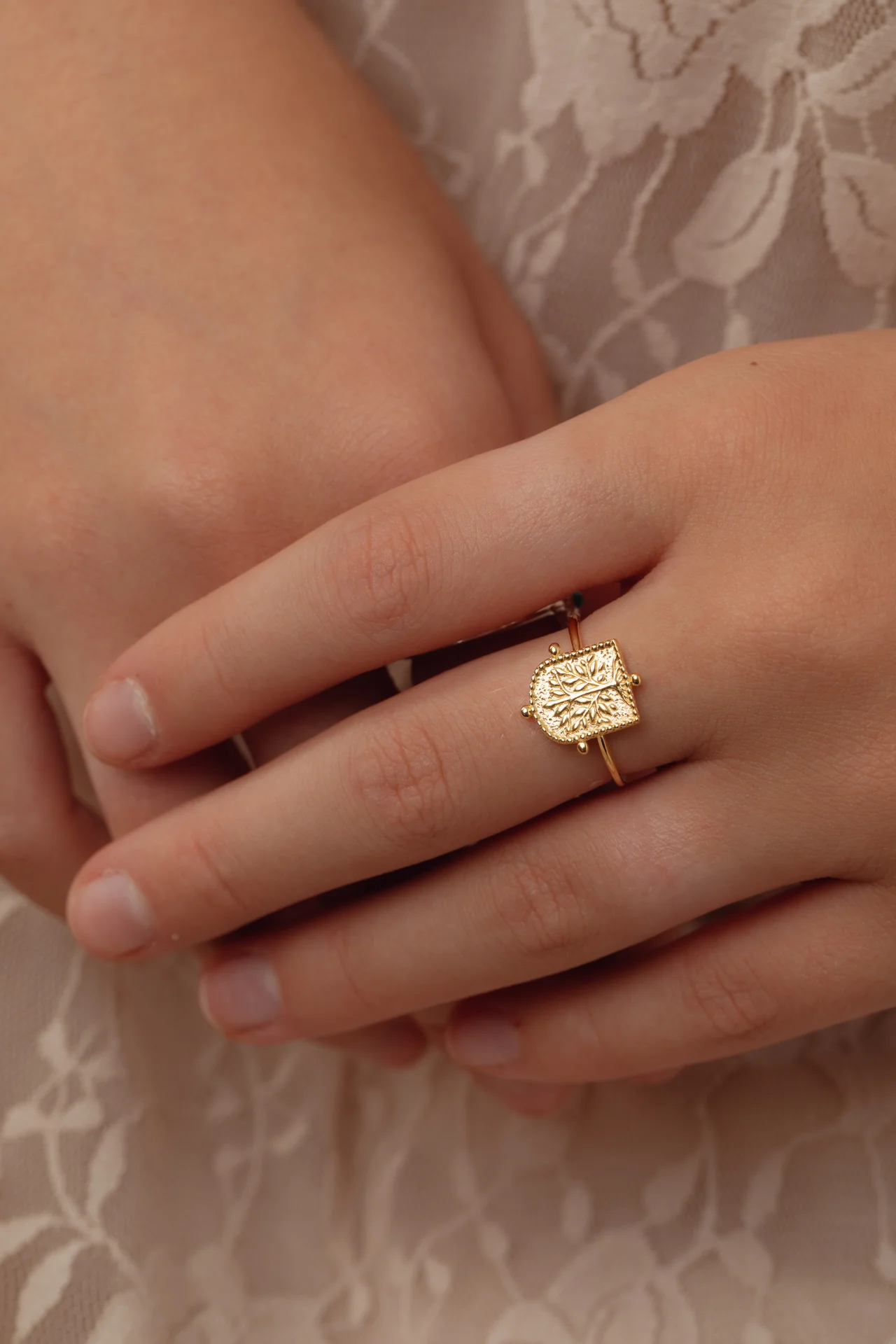 Thendro Tree Gold Ring - Image 3