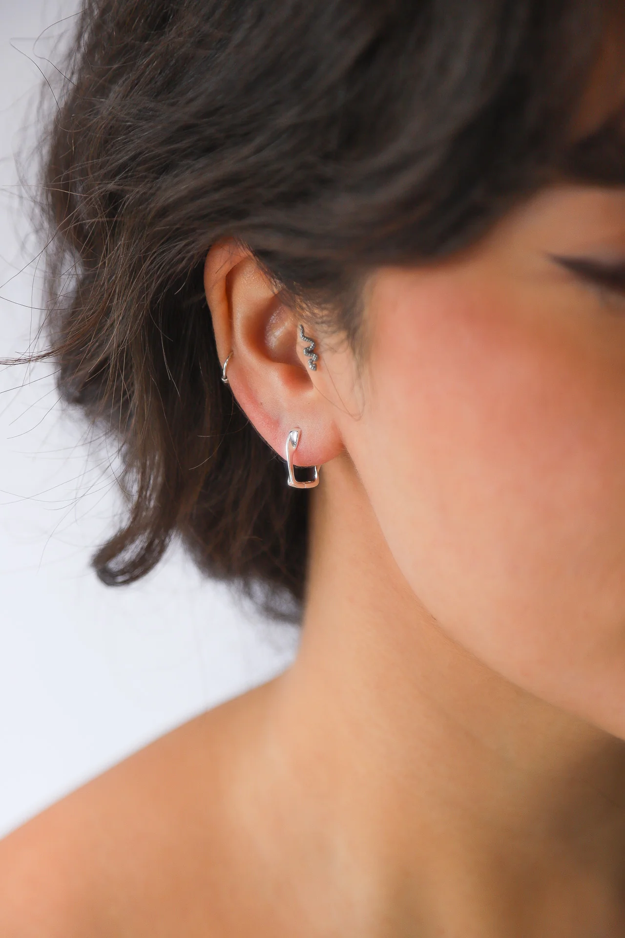 Rosa Silver Twist Hoops - Image 2