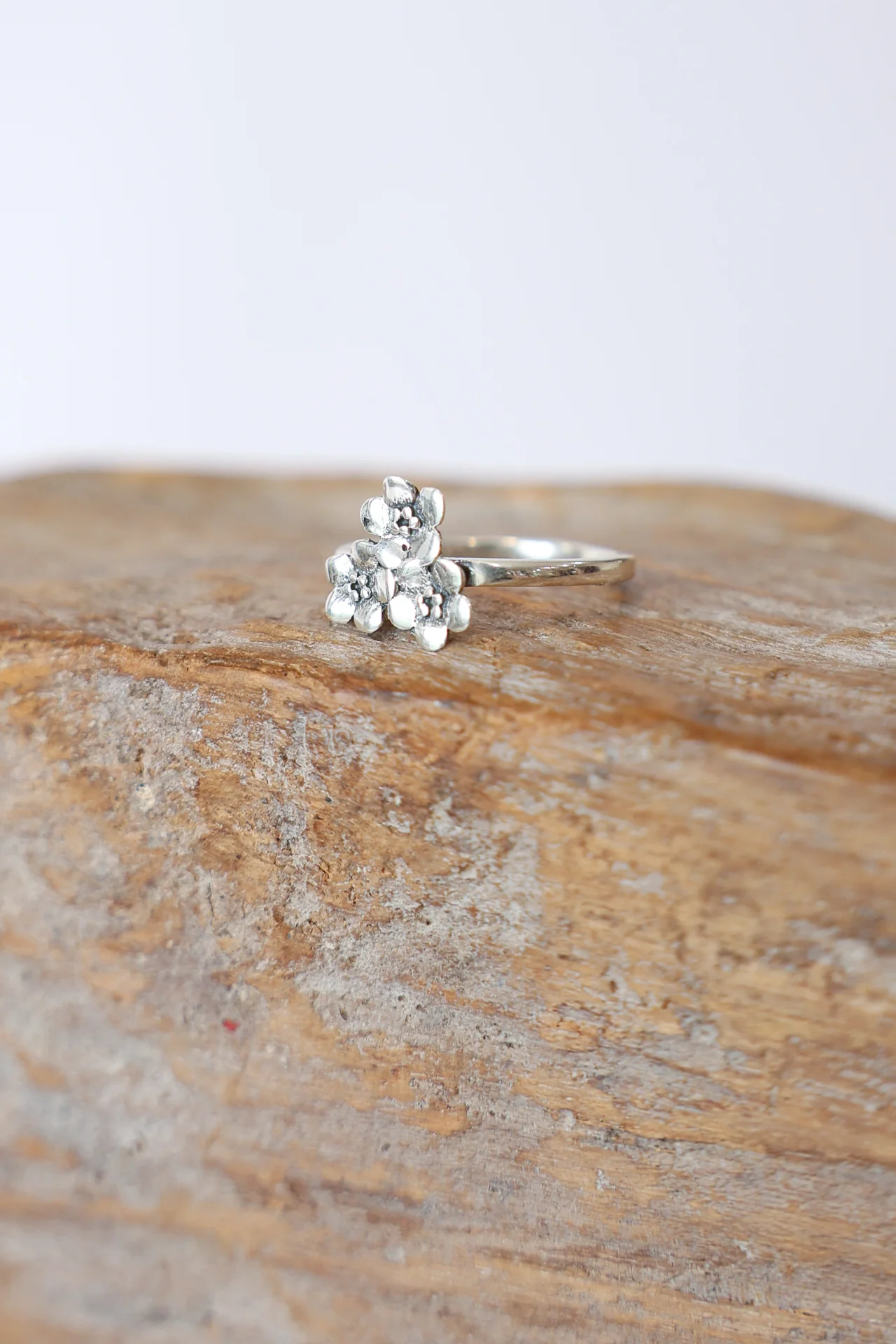 Trio Flower Ring - Image 3