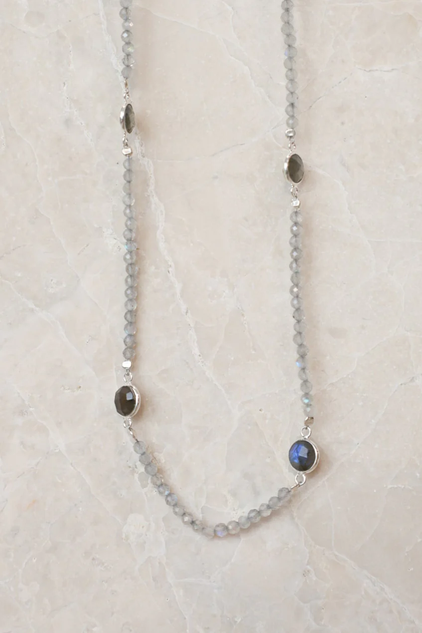 Lakit Labradorite Bead Necklace - Image 2