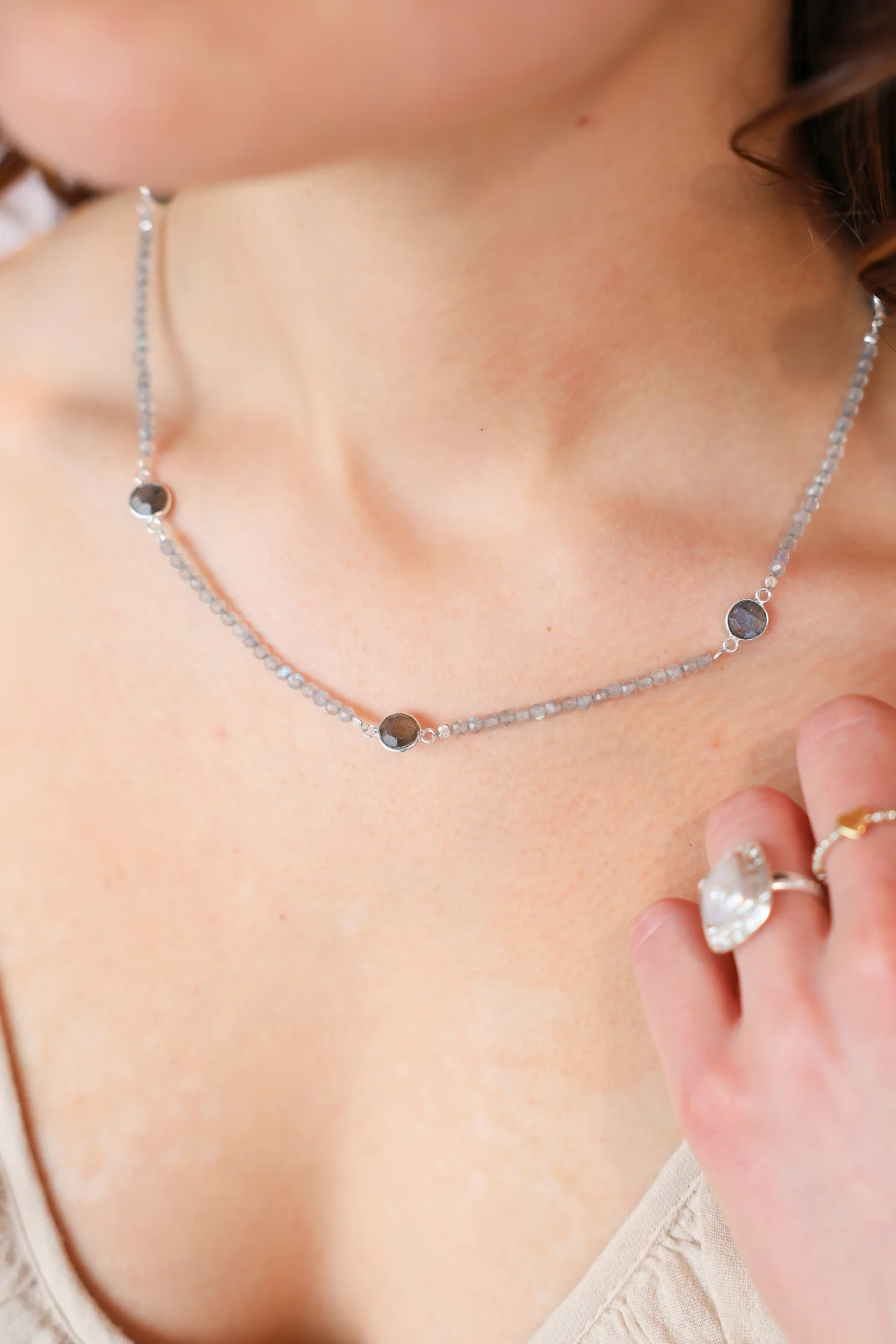 Lakit Labradorite Bead Necklace - Image 3