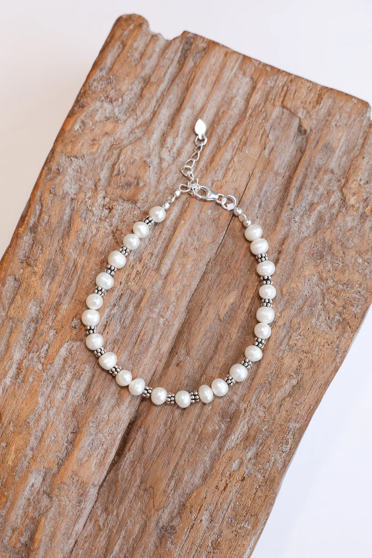 Margot Pearl Bracelet - Image 2