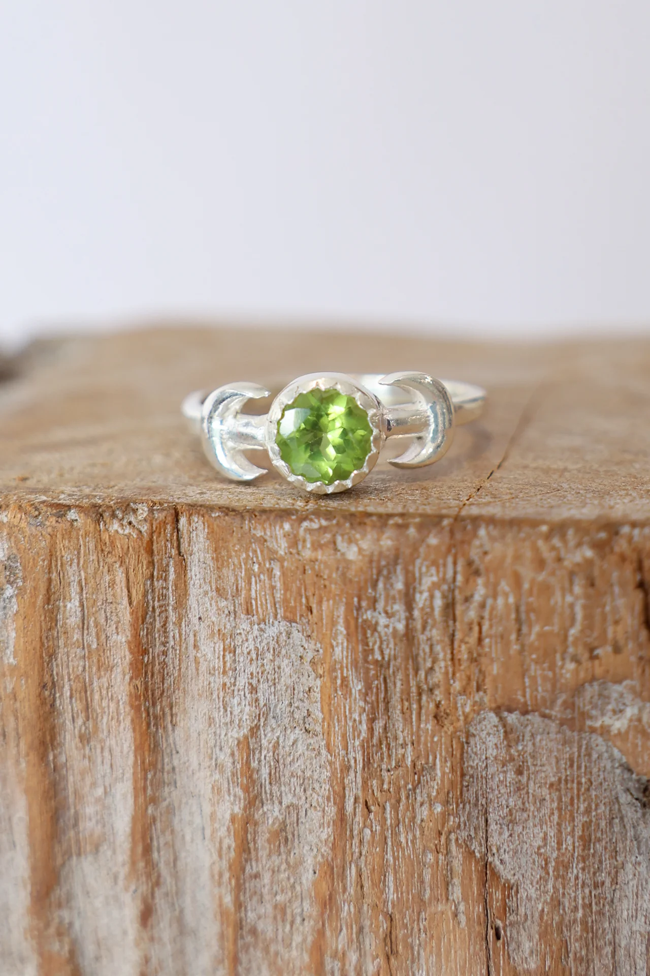 Peridot Marama Moon Ring - Image 3