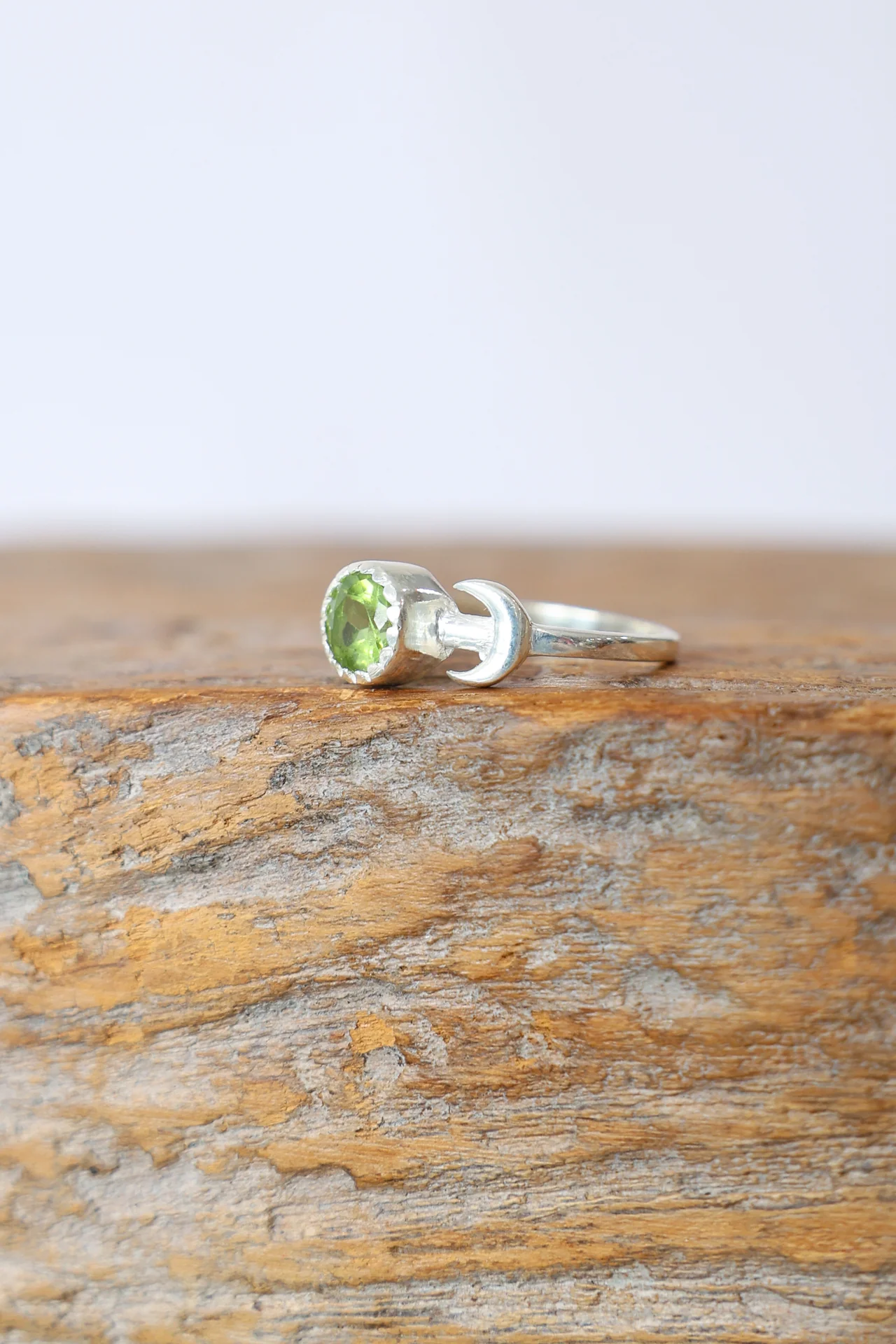 Peridot Marama Moon Ring - Image 4