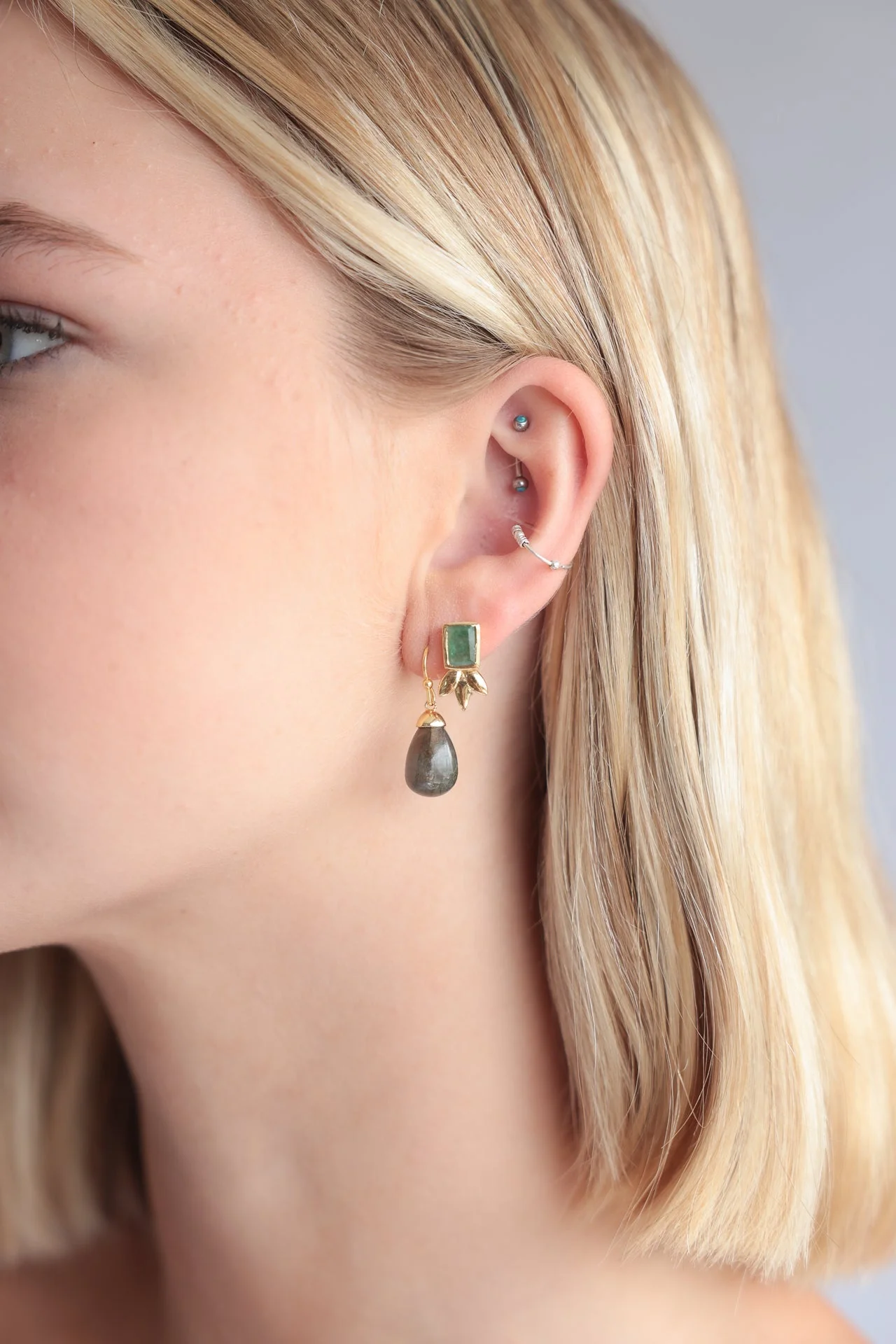 Sarre Green Rectangle Studs - Image 3