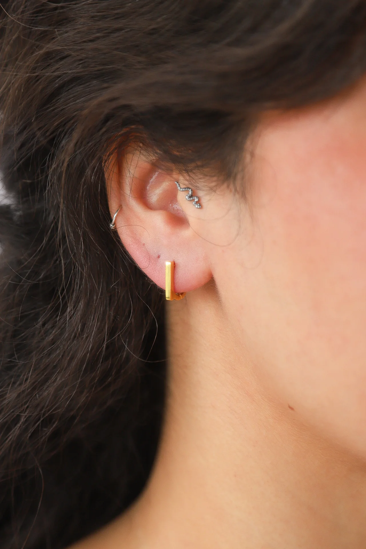 Sien Gold Hoops - Image 3