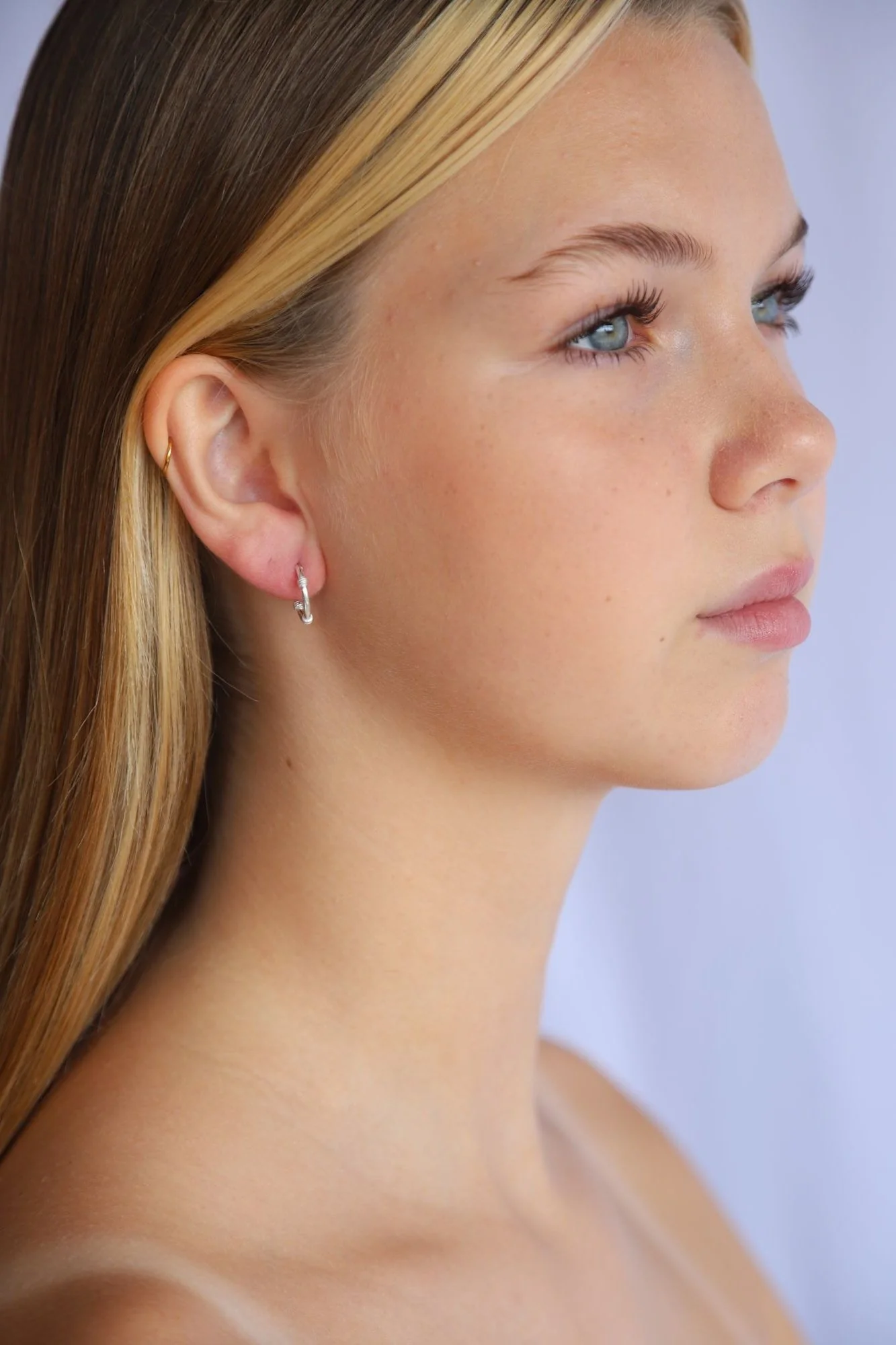 Small Wire Style Hoops - Image 2