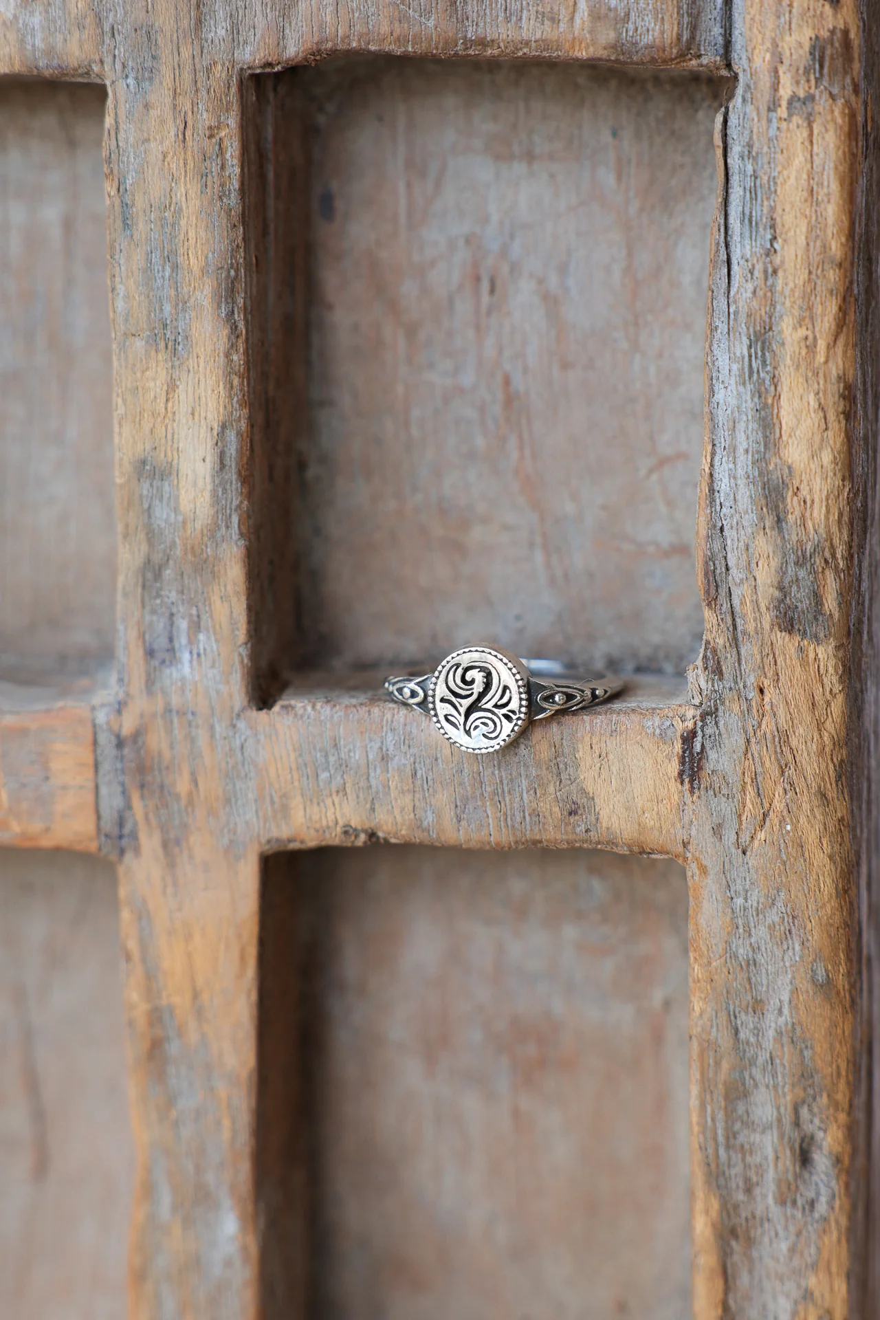 Vintage Style Filigree Ring - Image 2