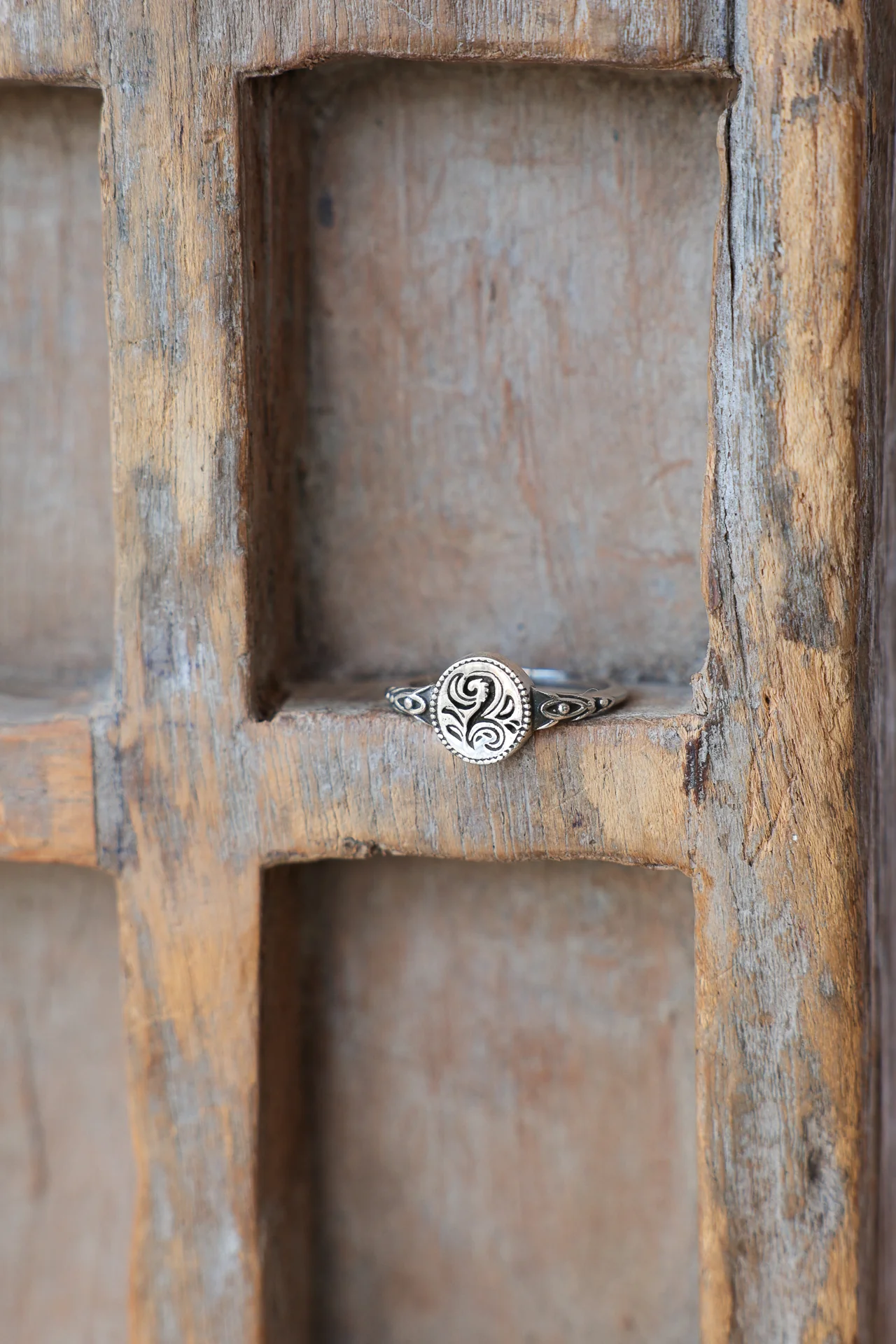 Vintage Style Filigree Ring - Image 3