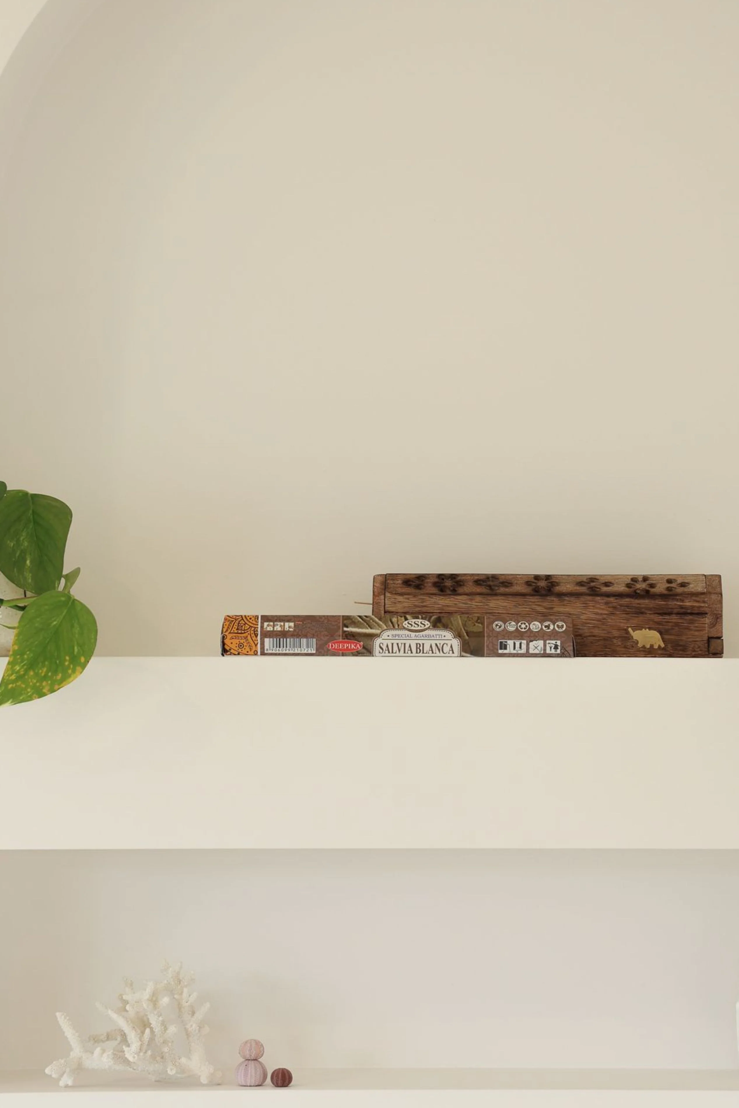 Deepika Hexa White Sage Incense - Image 2