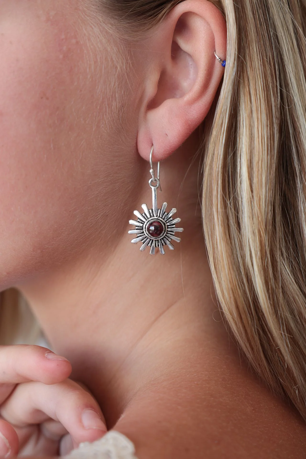 Nayra Earrings - Image 2