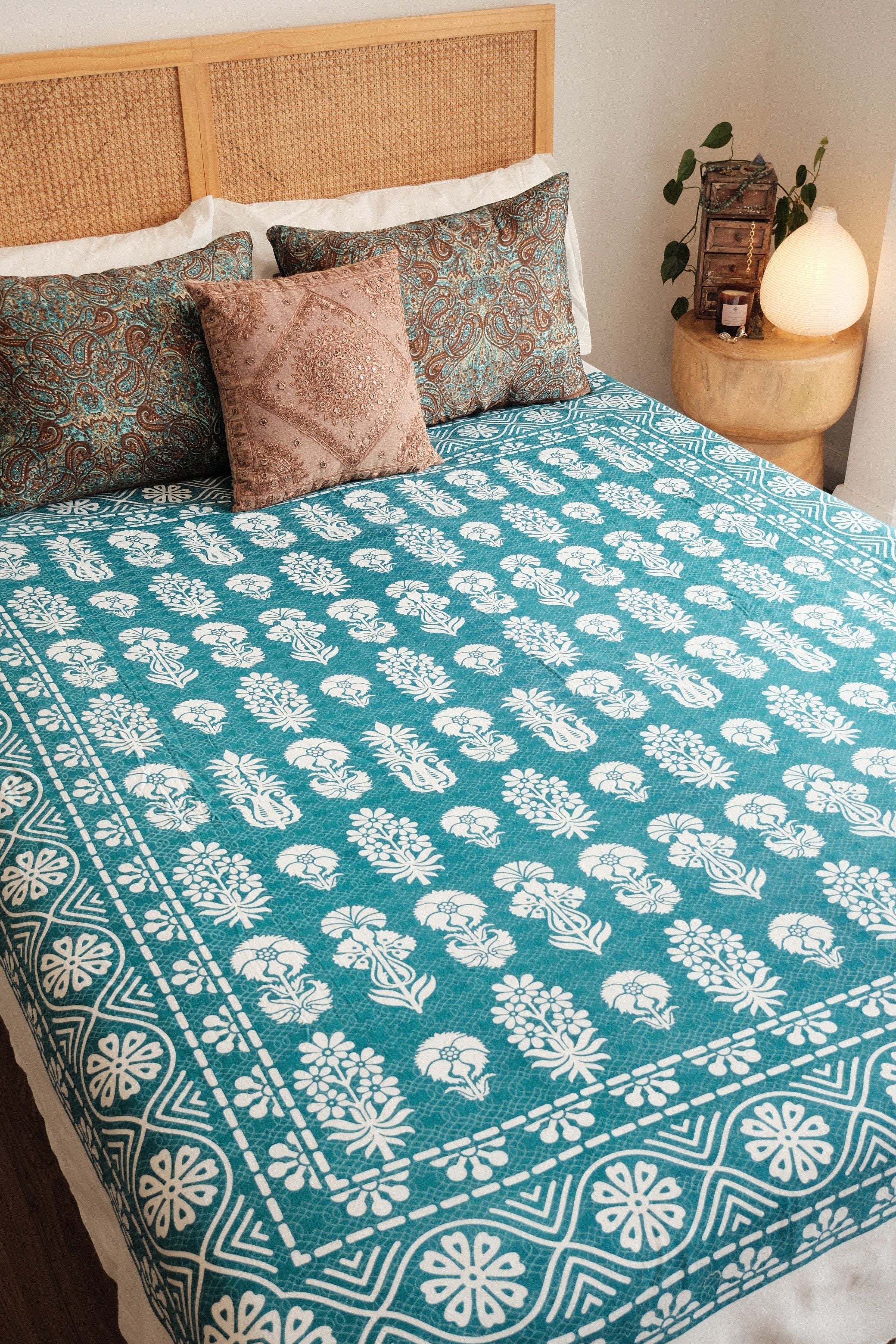 Soma Bedspread - Image 3