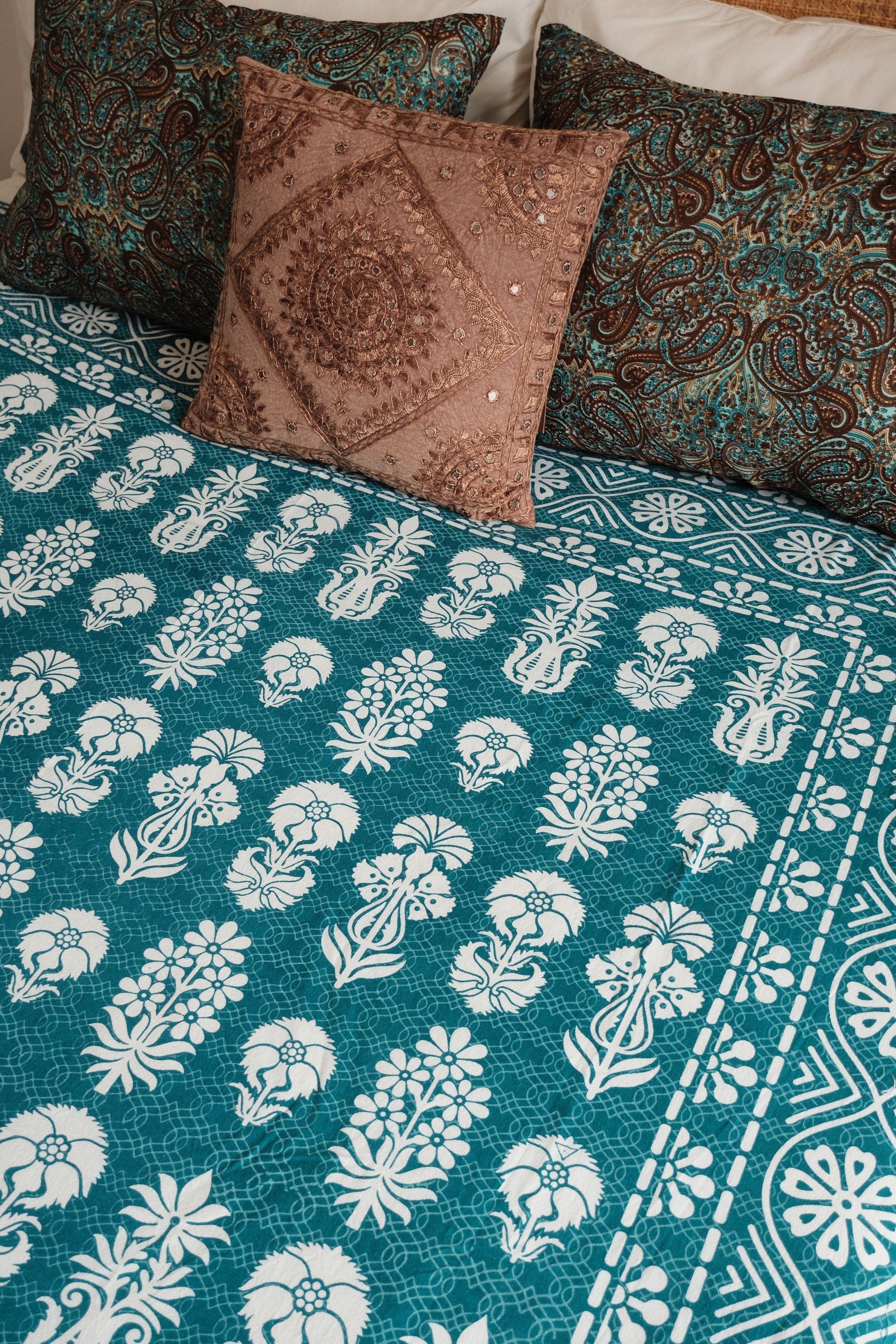 Soma Bedspread - Image 4
