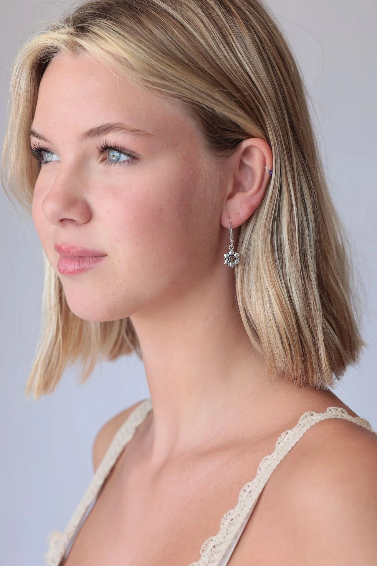 Rajani Earrings - Image 2