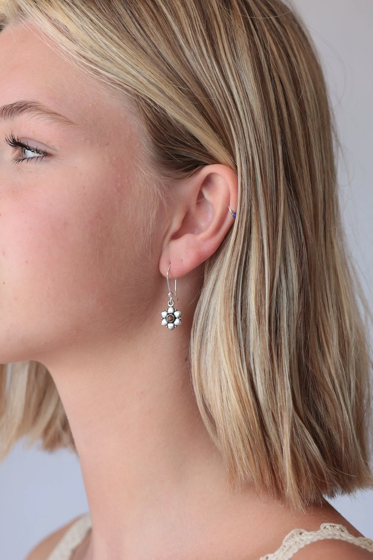 Rajani Earrings - Image 3