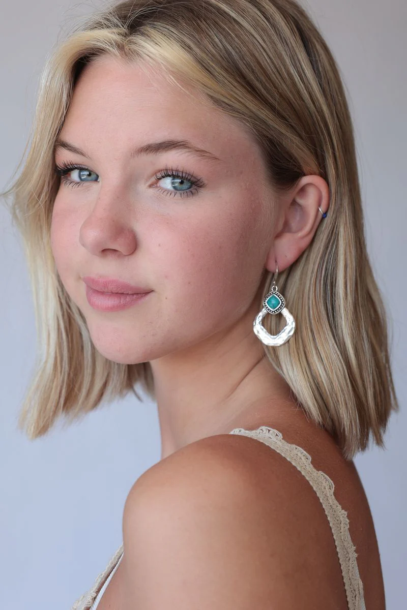 Pari Earrings