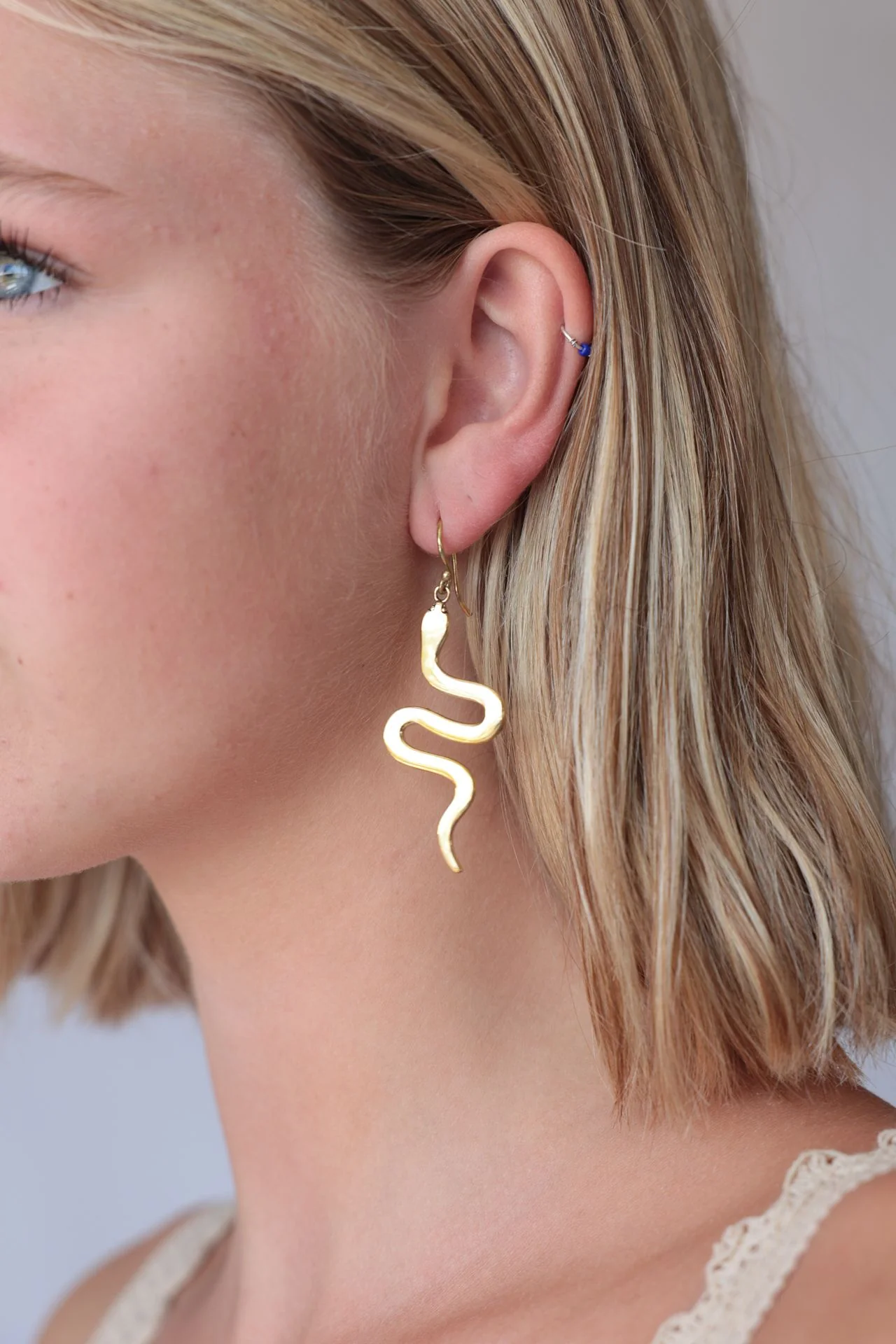 Vasuki Earrings - Image 3