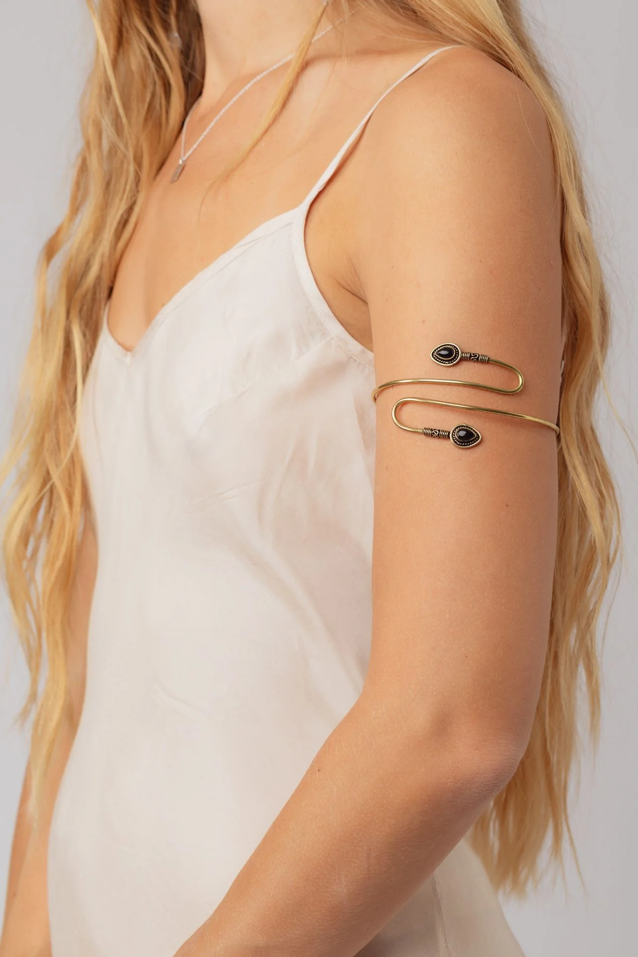 Isha Gold Arm Cuff - Image 2