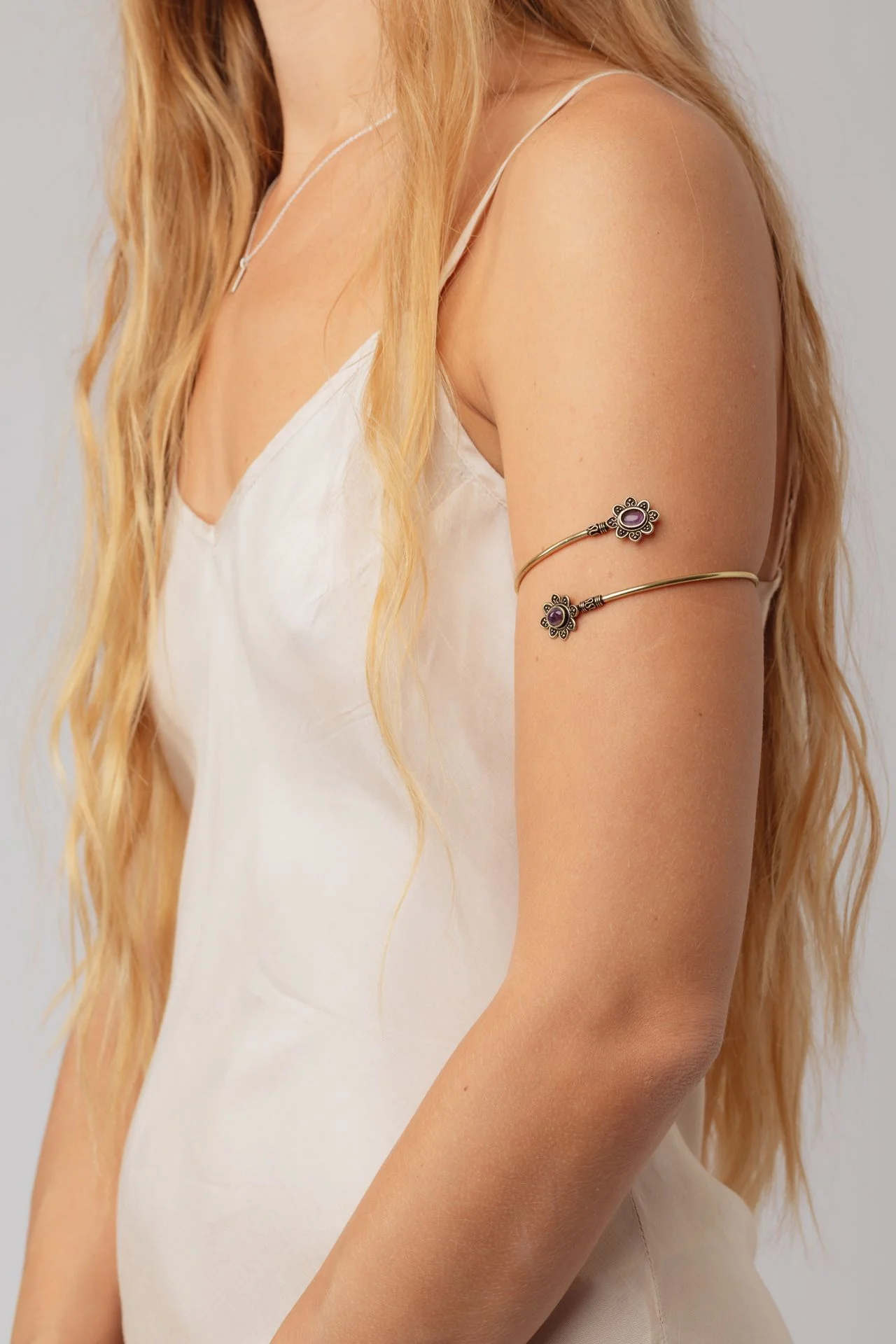 Nira Gold Arm Cuff - Image 2