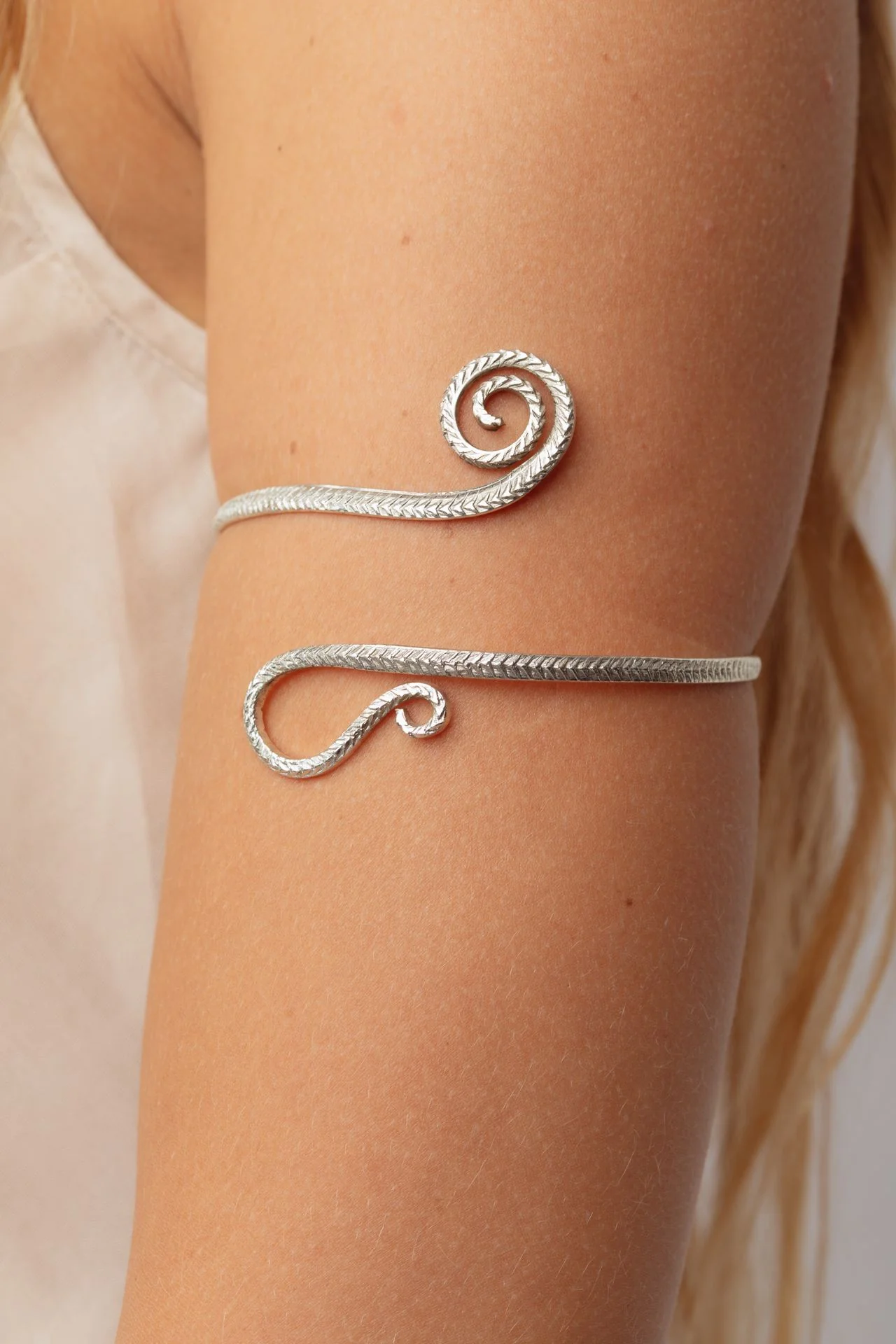 Mira Silver Arm Cuff - Image 2